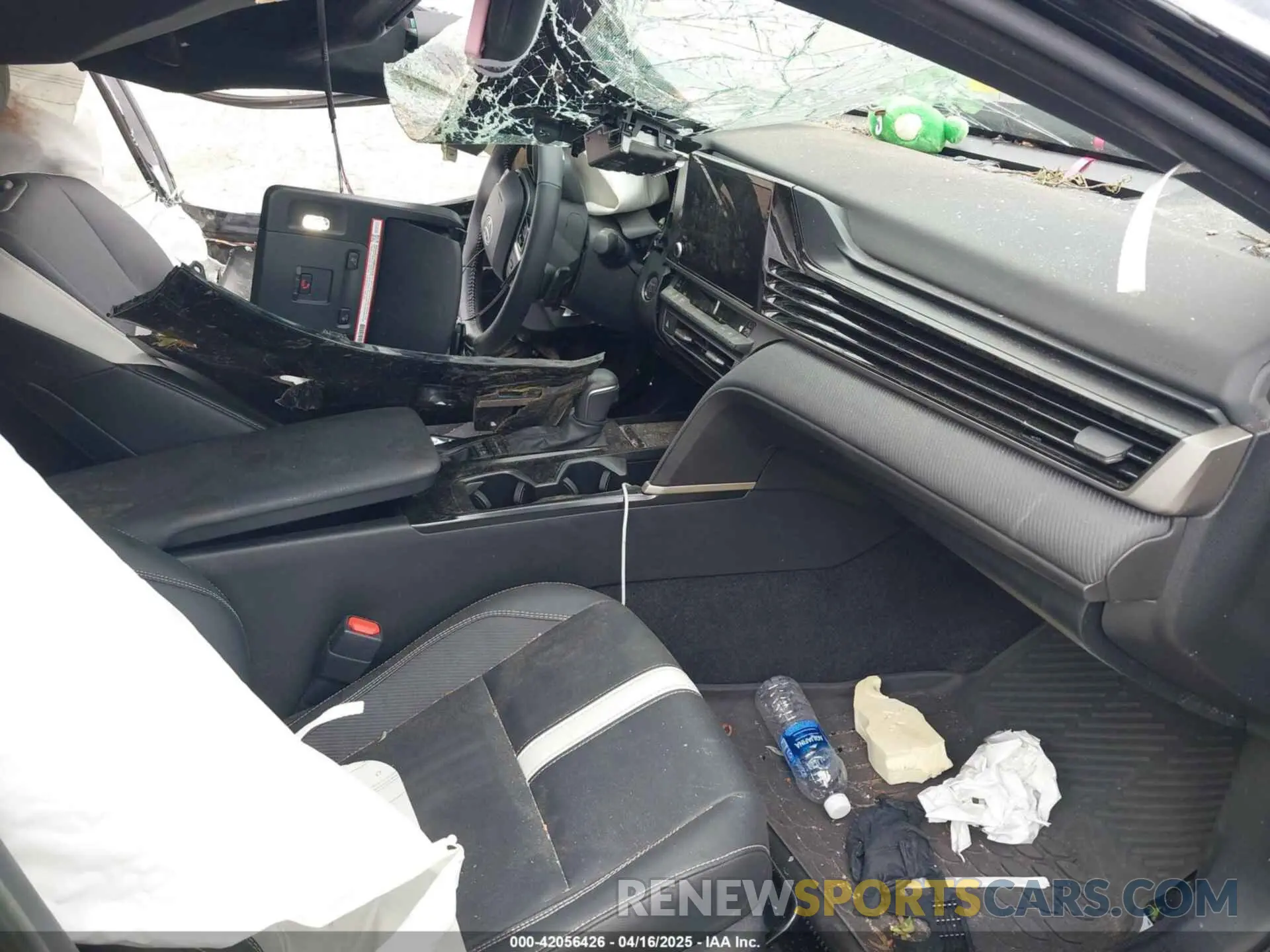 5 Photograph of a damaged car 4T1DAACK5SU561500 TOYOTA CAMRY 2025