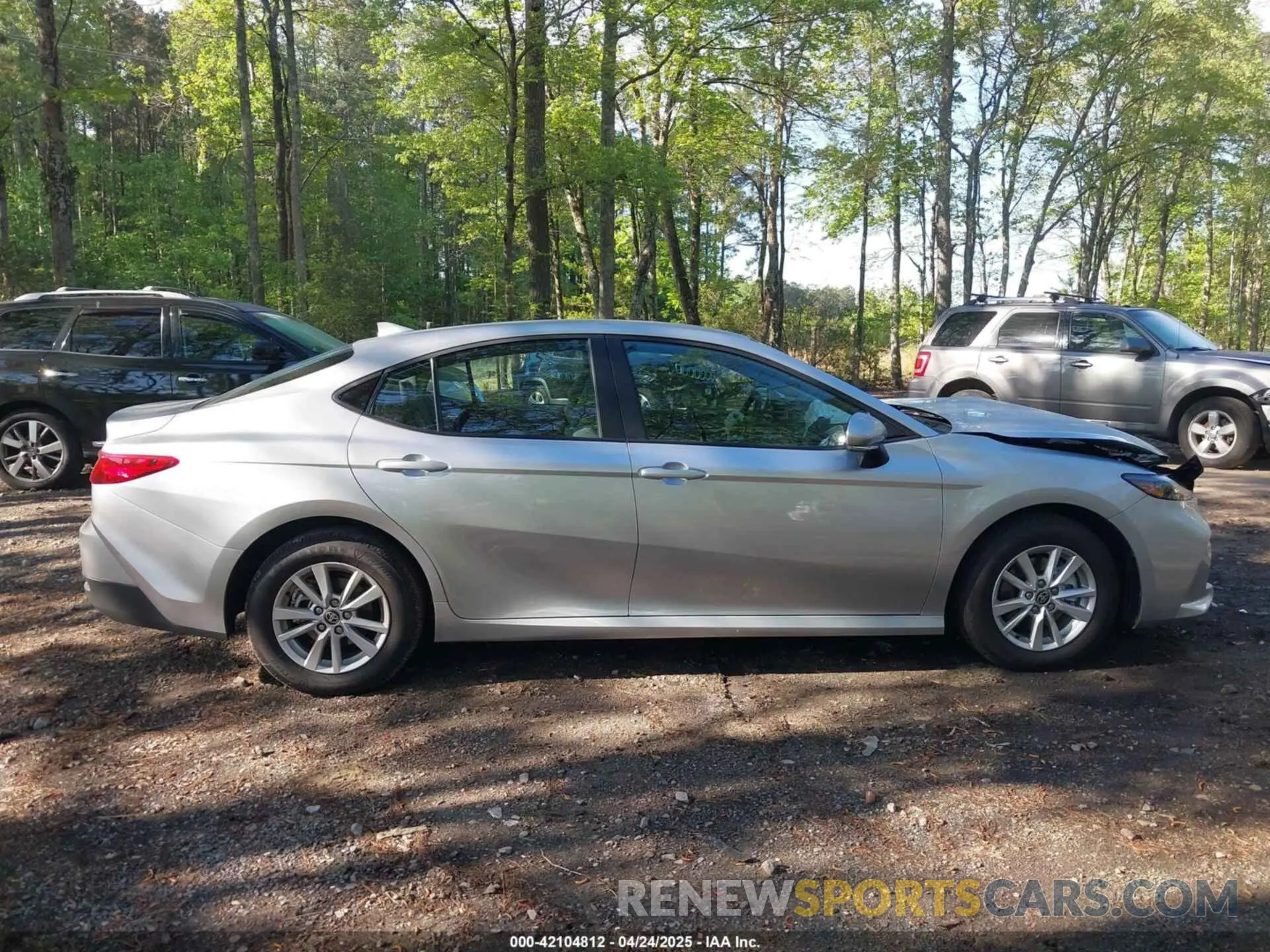 13 Photograph of a damaged car 4T1DAACK5SU570696 TOYOTA CAMRY 2025