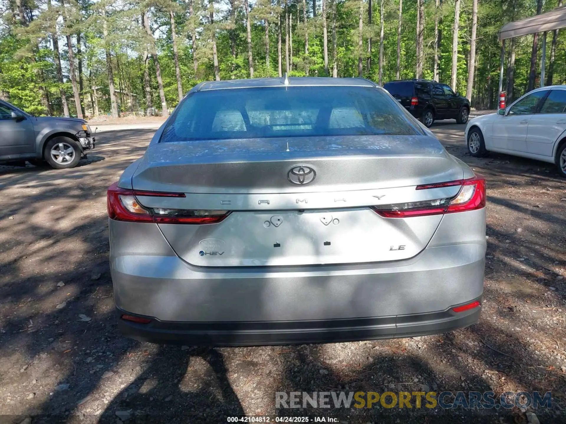 16 Photograph of a damaged car 4T1DAACK5SU570696 TOYOTA CAMRY 2025