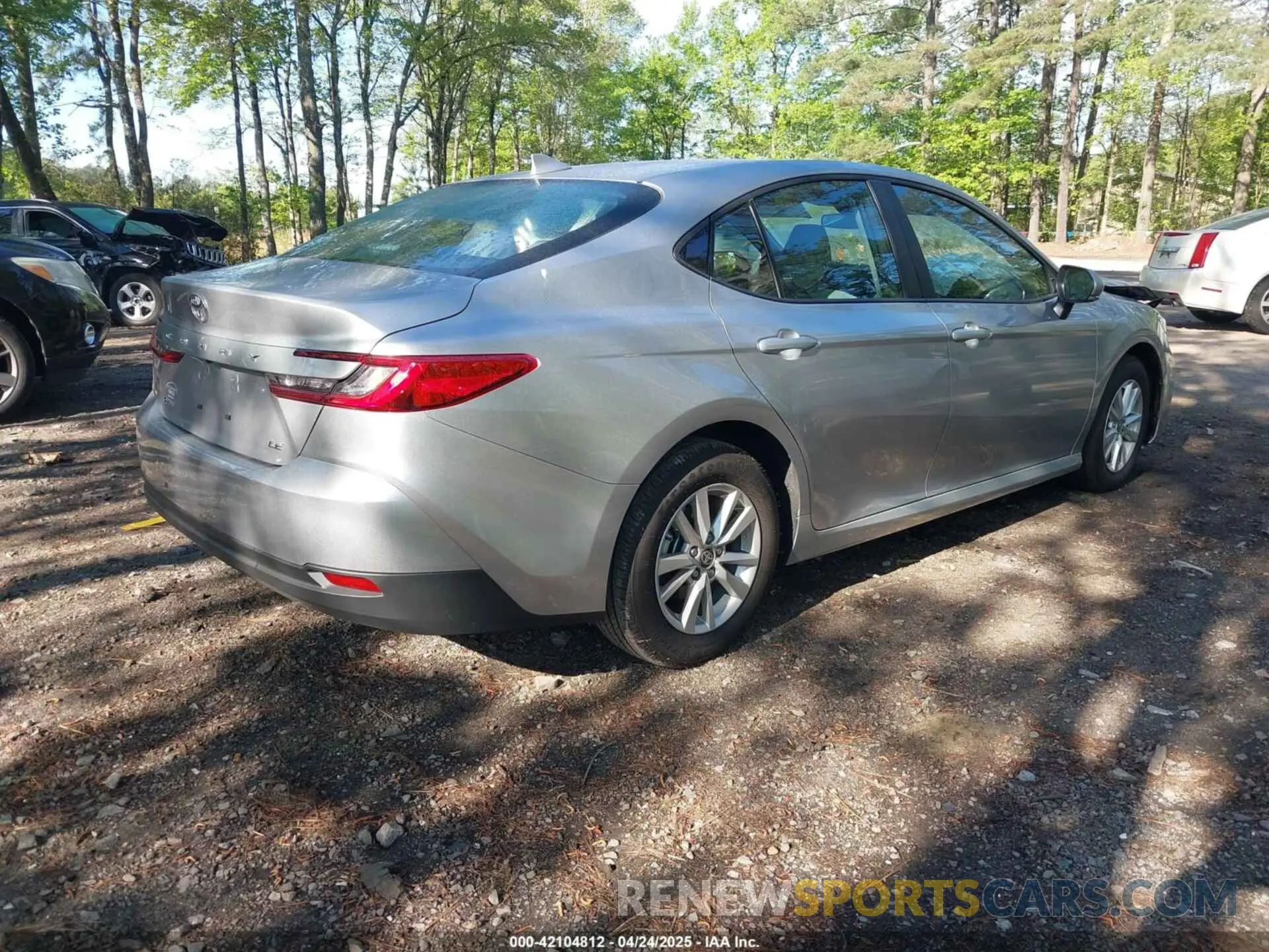 4 Photograph of a damaged car 4T1DAACK5SU570696 TOYOTA CAMRY 2025