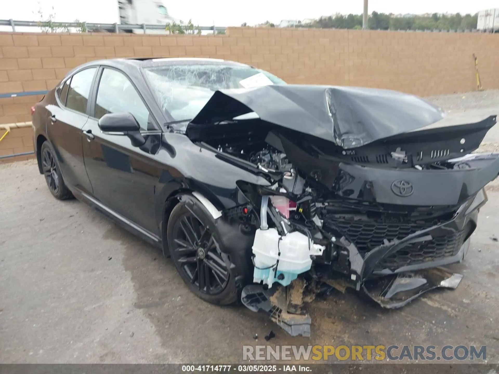 1 Photograph of a damaged car 4T1DAACK5SU580645 TOYOTA CAMRY 2025