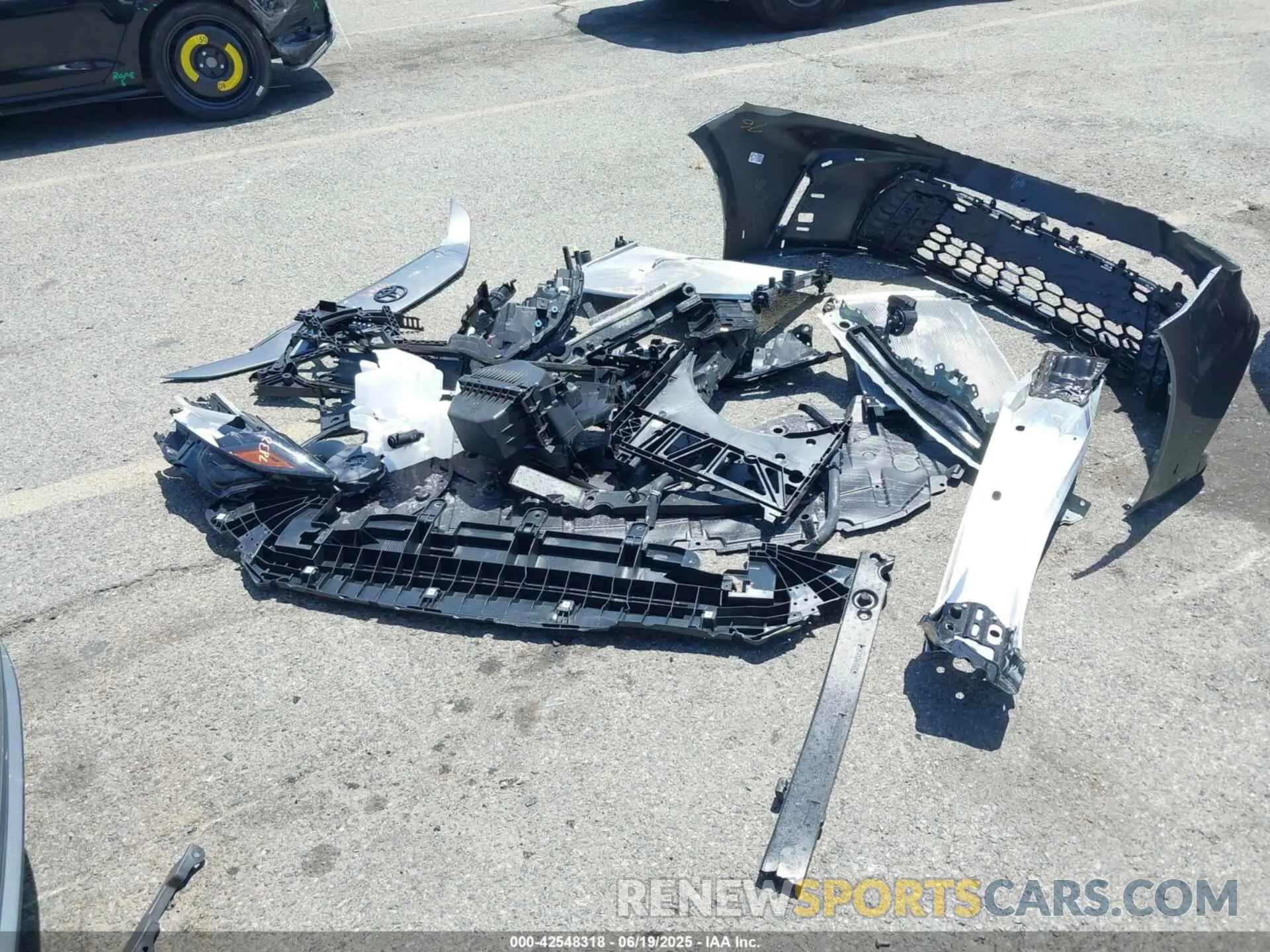 12 Photograph of a damaged car 4T1DAACK5SU613871 TOYOTA CAMRY 2025