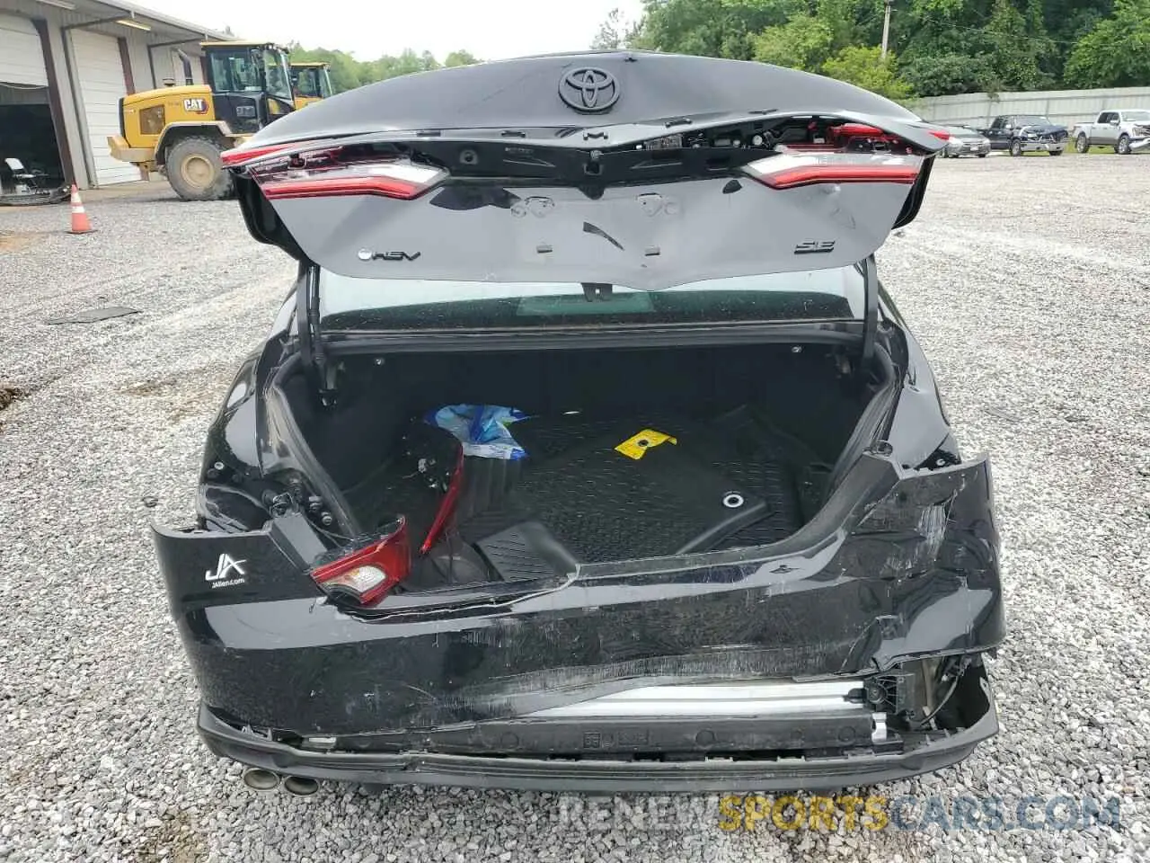 6 Photograph of a damaged car 4T1DAACK6SU004028 TOYOTA CAMRY 2025