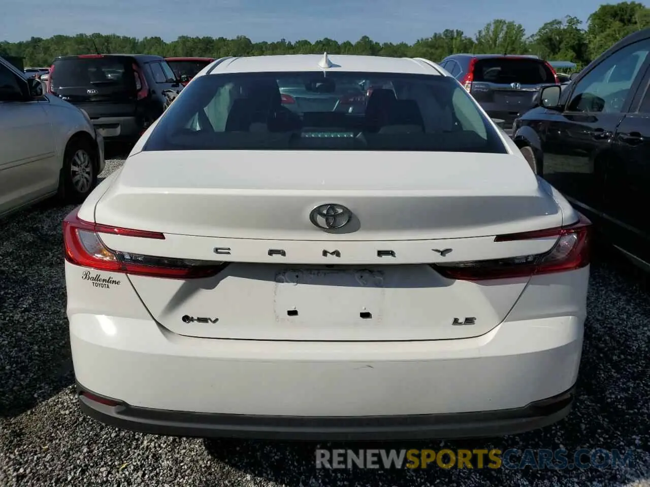 6 Photograph of a damaged car 4T1DAACK6SU006961 TOYOTA CAMRY 2025