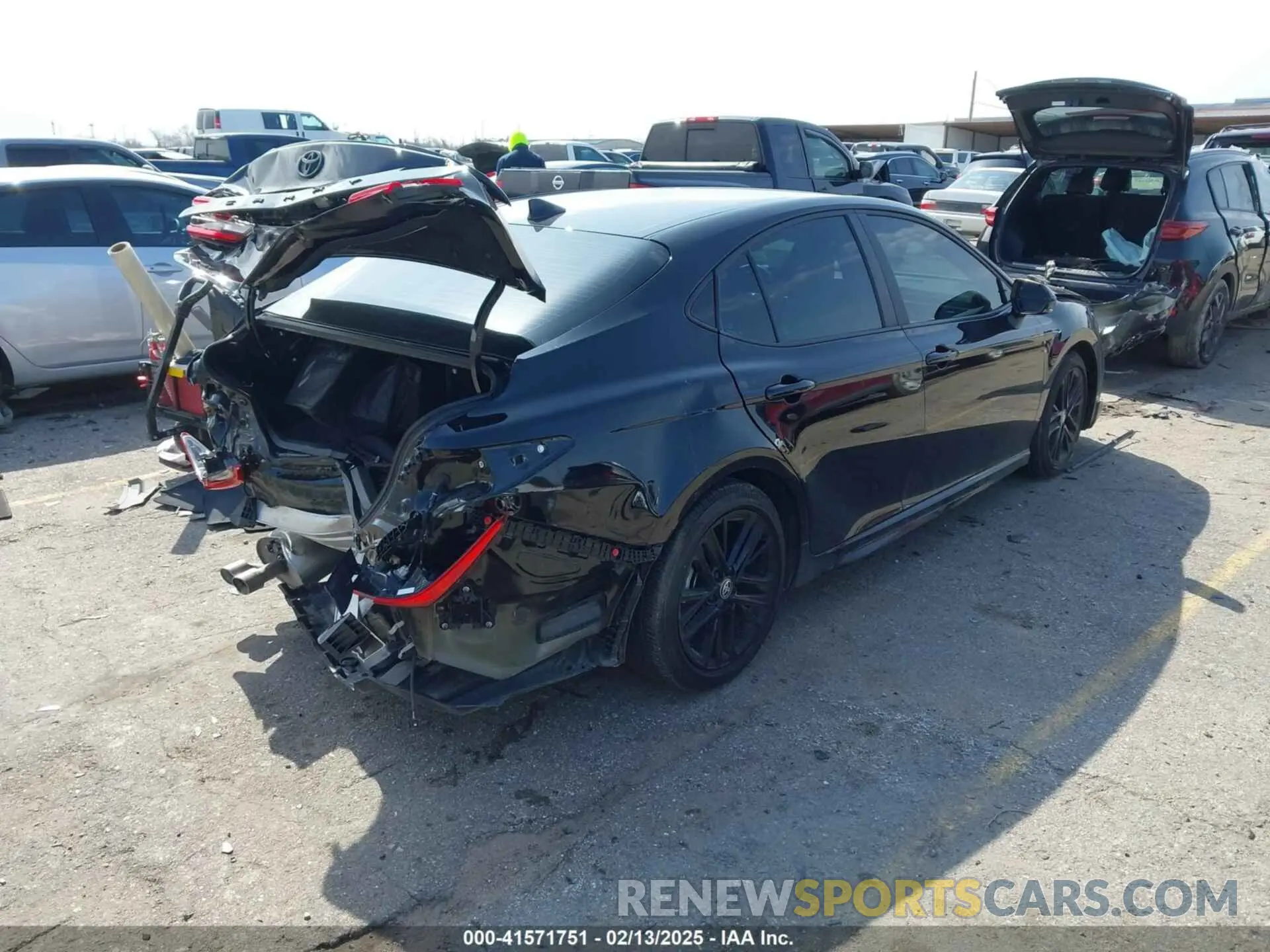 4 Photograph of a damaged car 4T1DAACK6SU029608 TOYOTA CAMRY 2025