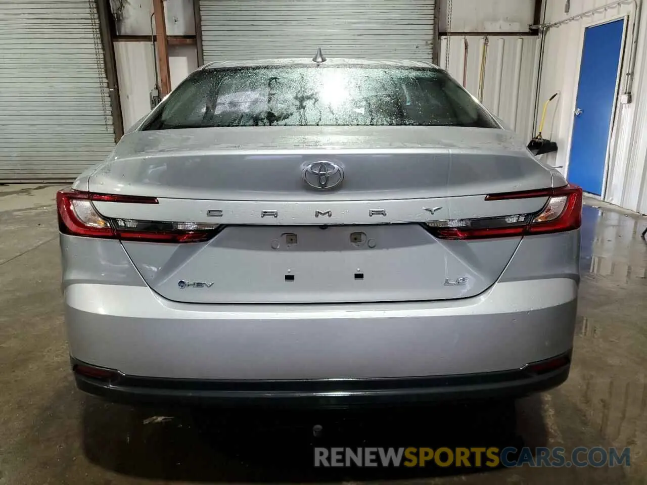 6 Photograph of a damaged car 4T1DAACK6SU033366 TOYOTA CAMRY 2025