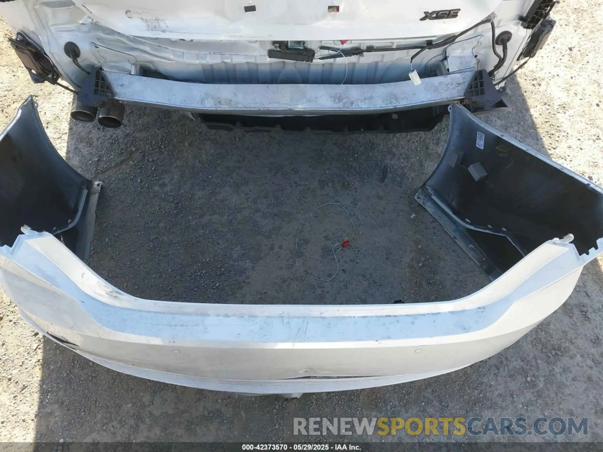 12 Photograph of a damaged car 4T1DAACK6SU047168 TOYOTA CAMRY 2025