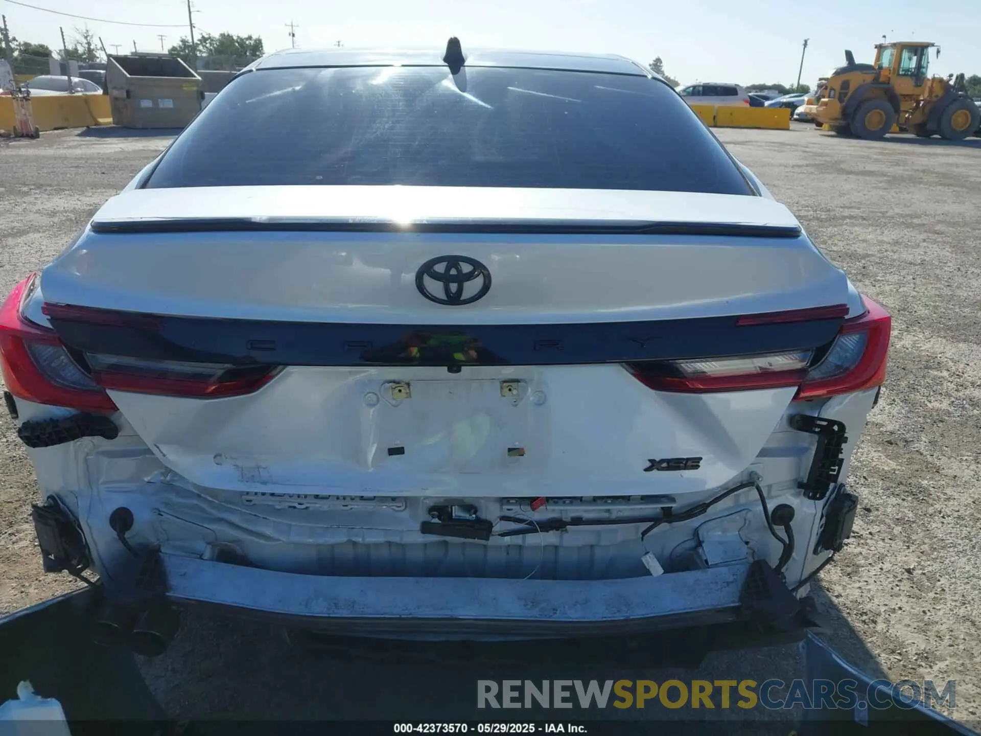 17 Photograph of a damaged car 4T1DAACK6SU047168 TOYOTA CAMRY 2025