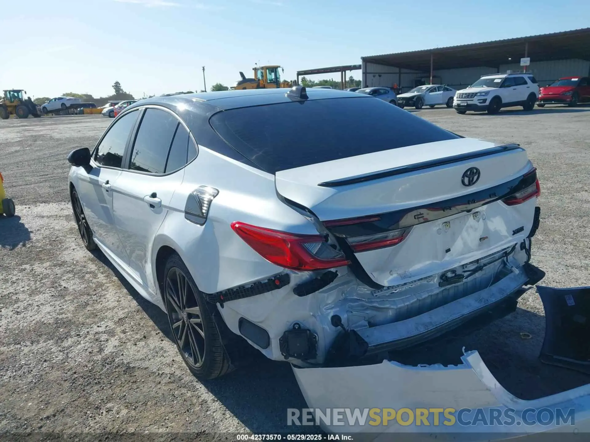 3 Photograph of a damaged car 4T1DAACK6SU047168 TOYOTA CAMRY 2025
