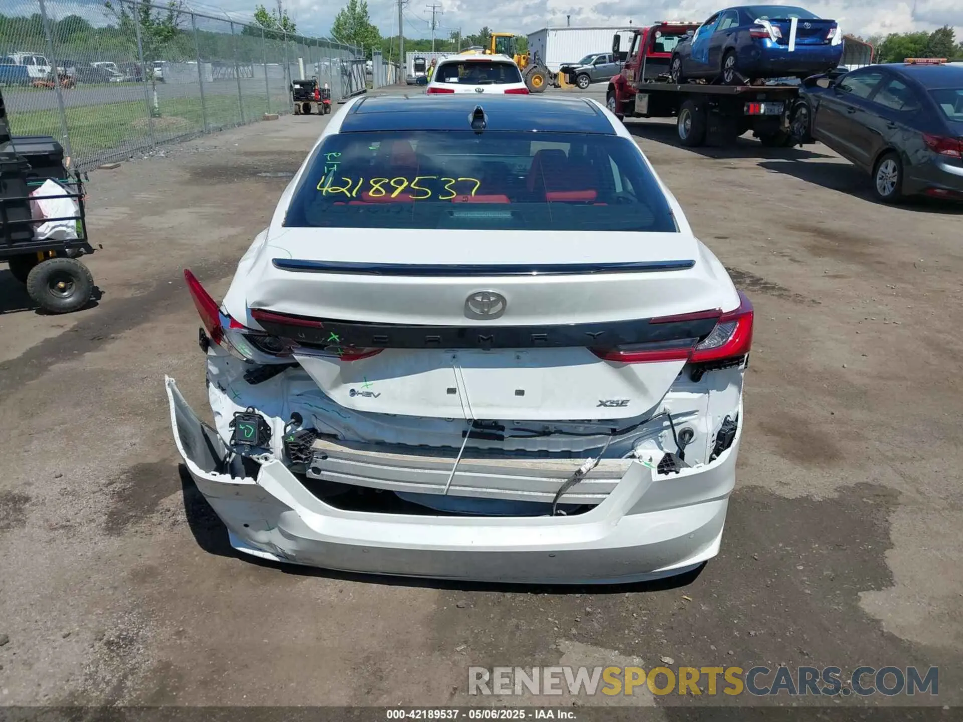 16 Photograph of a damaged car 4T1DAACK6SU056842 TOYOTA CAMRY 2025