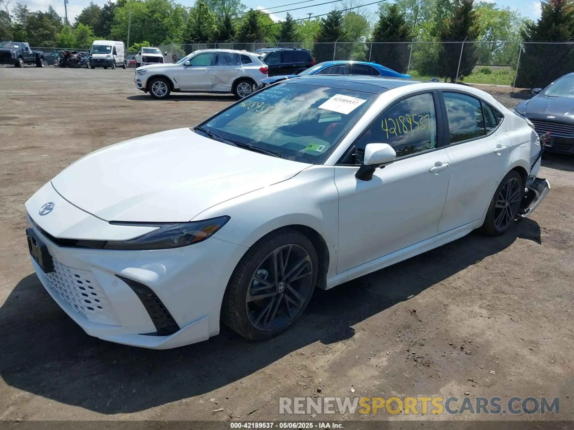 2 Photograph of a damaged car 4T1DAACK6SU056842 TOYOTA CAMRY 2025
