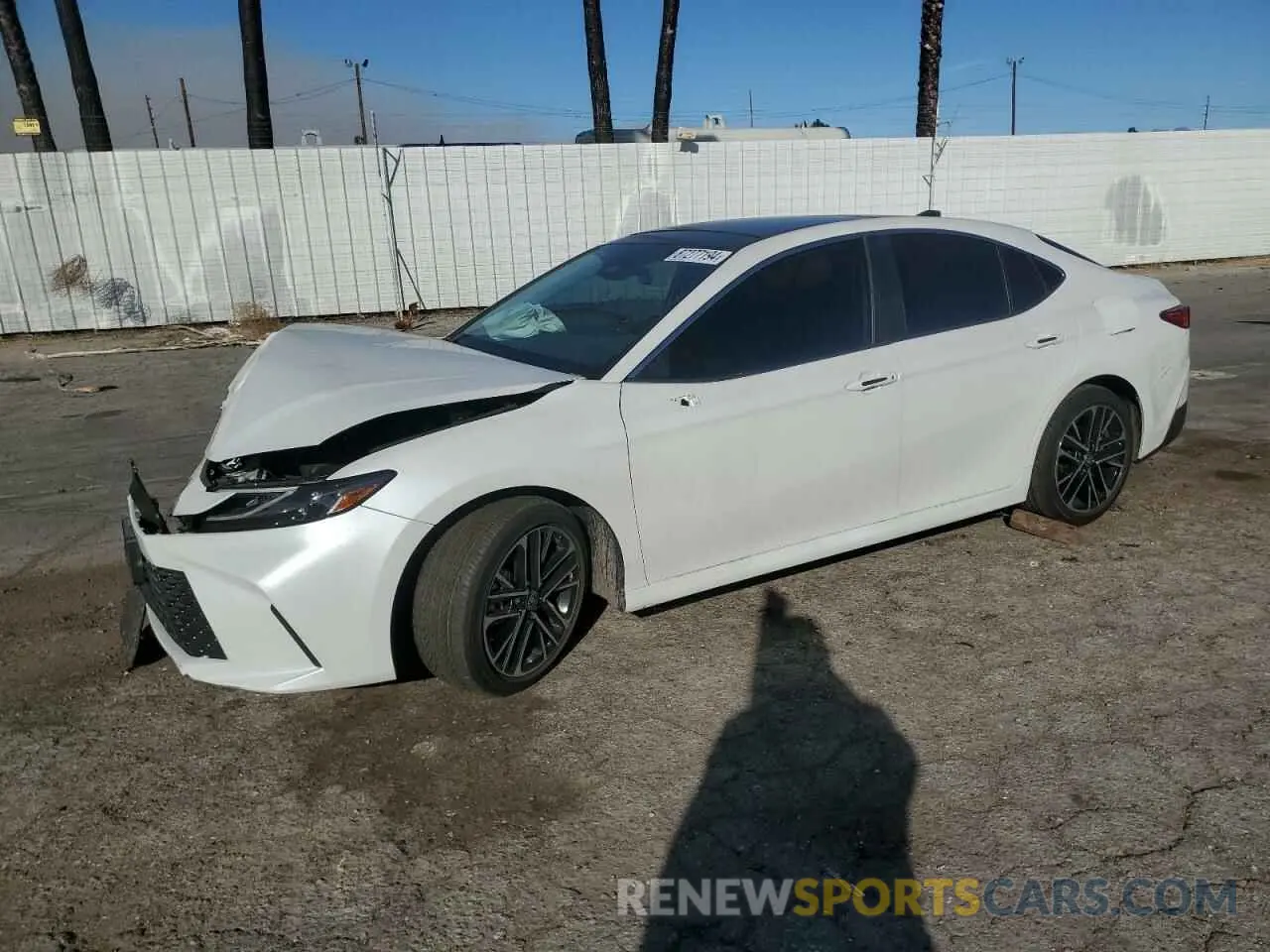 1 Photograph of a damaged car 4T1DAACK6SU057361 TOYOTA CAMRY 2025