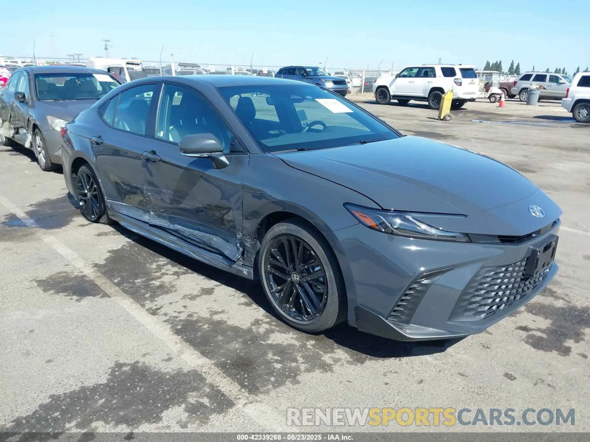 1 Photograph of a damaged car 4T1DAACK6SU067842 TOYOTA CAMRY 2025