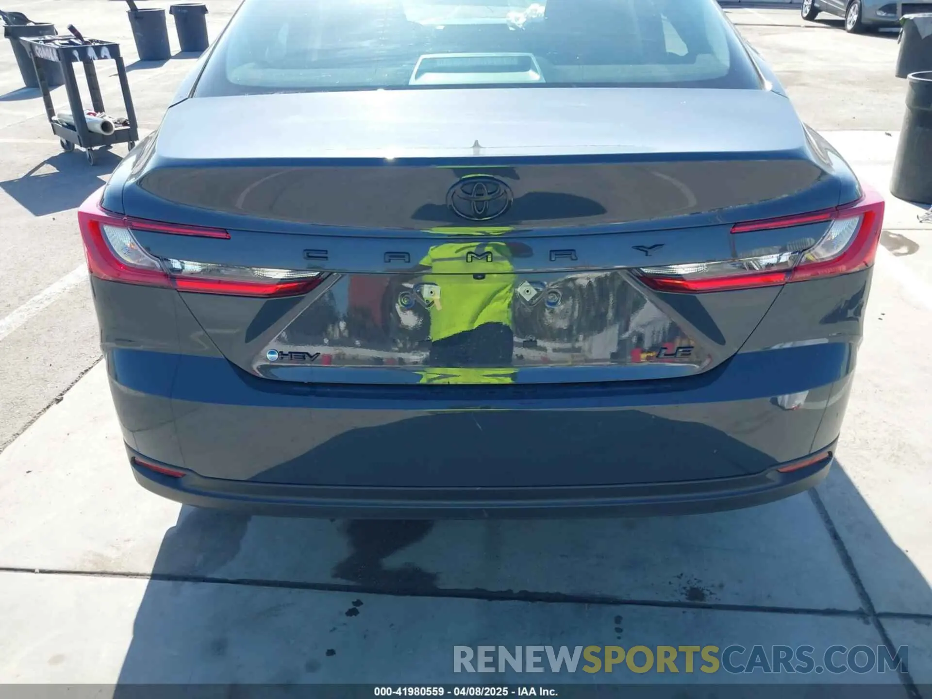 17 Photograph of a damaged car 4T1DAACK6SU077786 TOYOTA CAMRY 2025