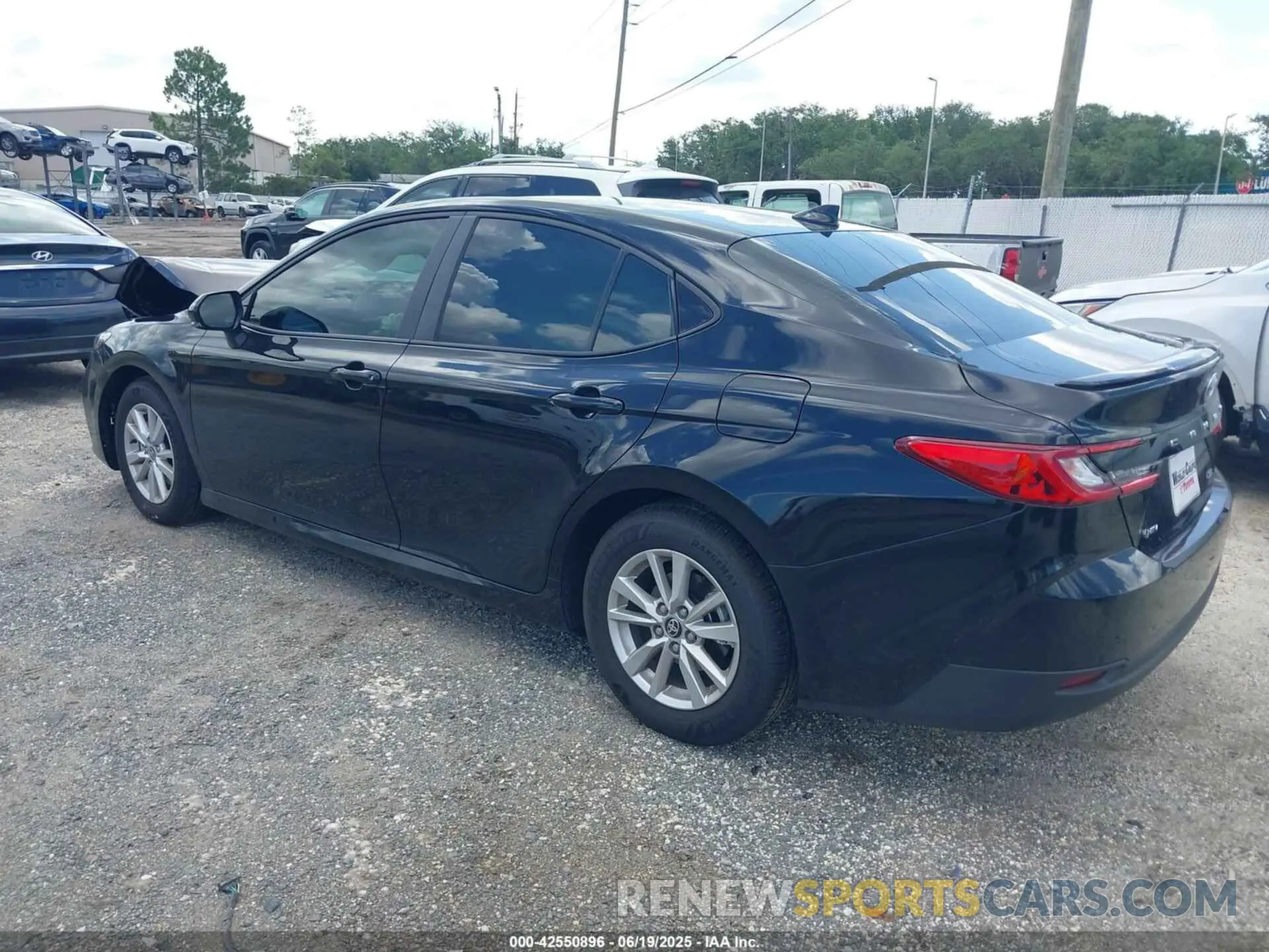 3 Photograph of a damaged car 4T1DAACK6SU103917 TOYOTA CAMRY 2025