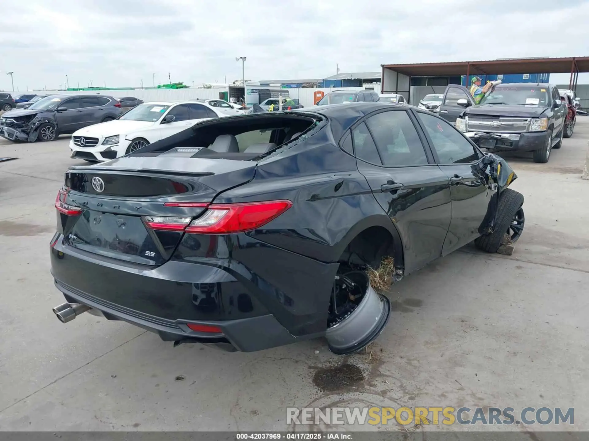 14 Photograph of a damaged car 4T1DAACK6SU112357 TOYOTA CAMRY 2025