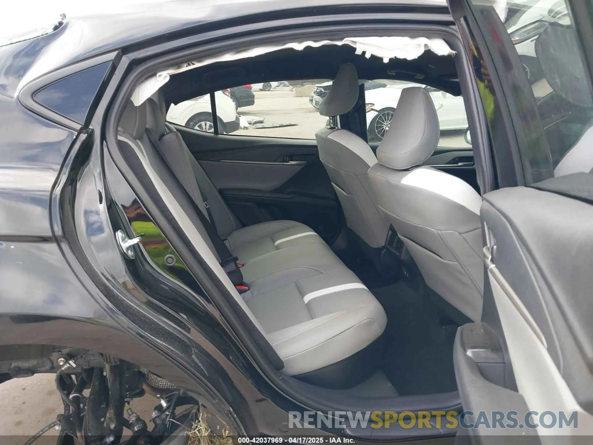 8 Photograph of a damaged car 4T1DAACK6SU112357 TOYOTA CAMRY 2025