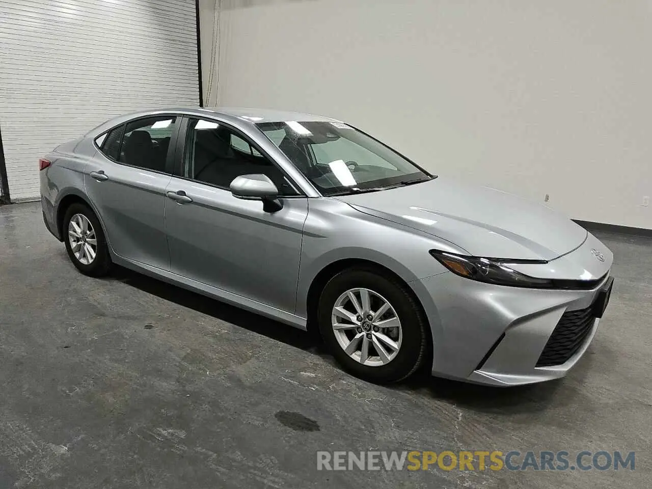 4 Photograph of a damaged car 4T1DAACK6SU519742 TOYOTA CAMRY 2025