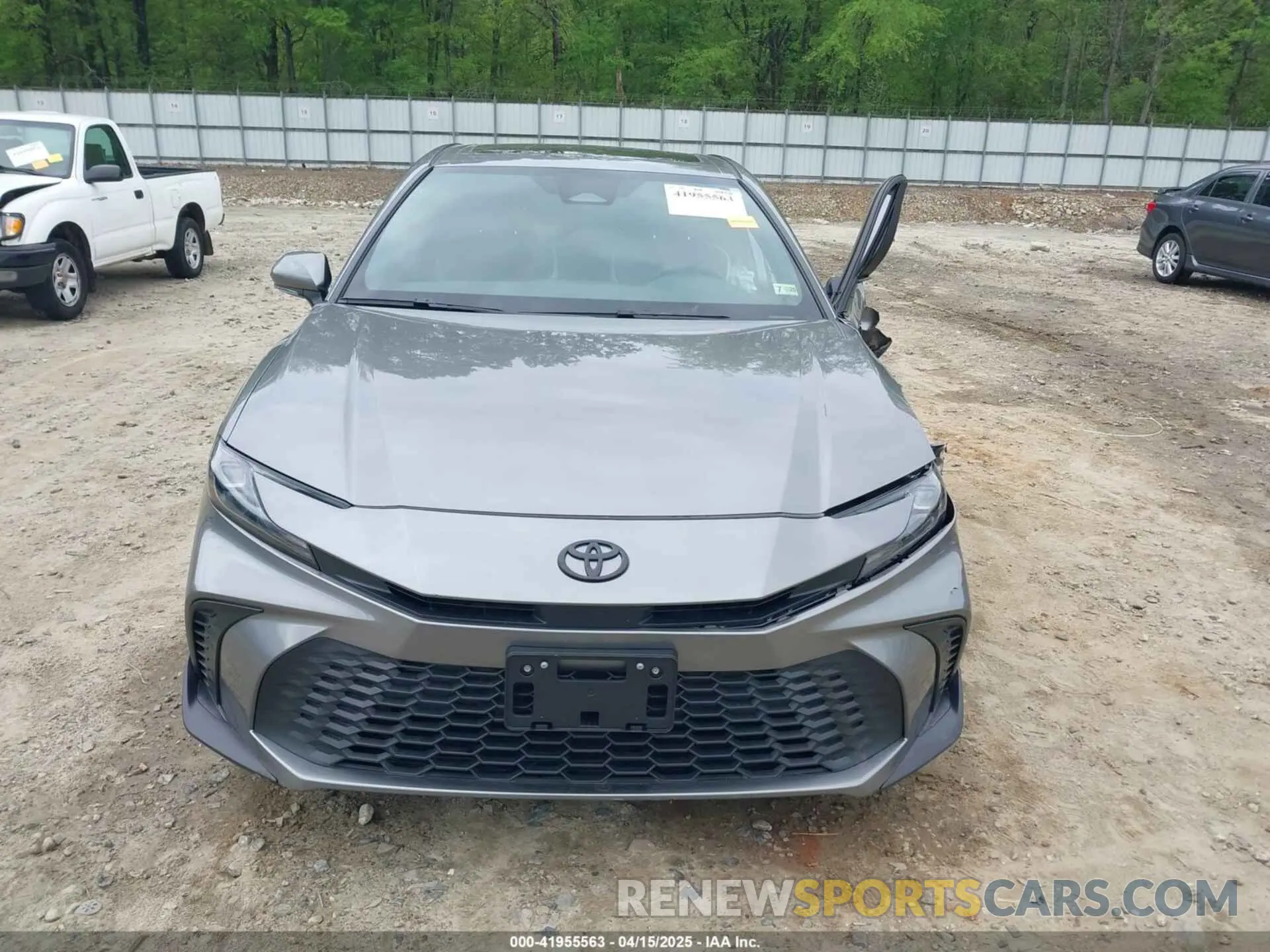 11 Photograph of a damaged car 4T1DAACK6SU524066 TOYOTA CAMRY 2025