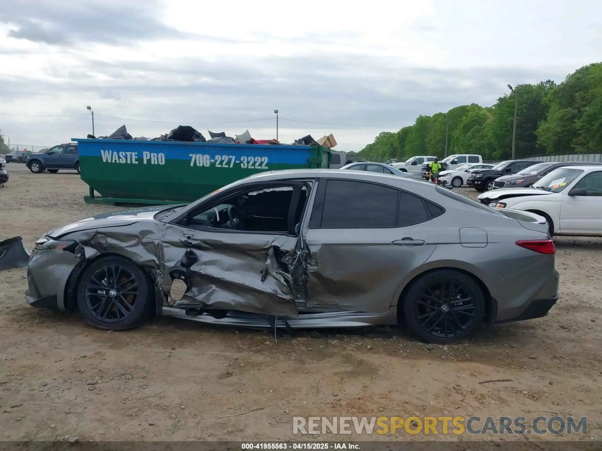 13 Photograph of a damaged car 4T1DAACK6SU524066 TOYOTA CAMRY 2025