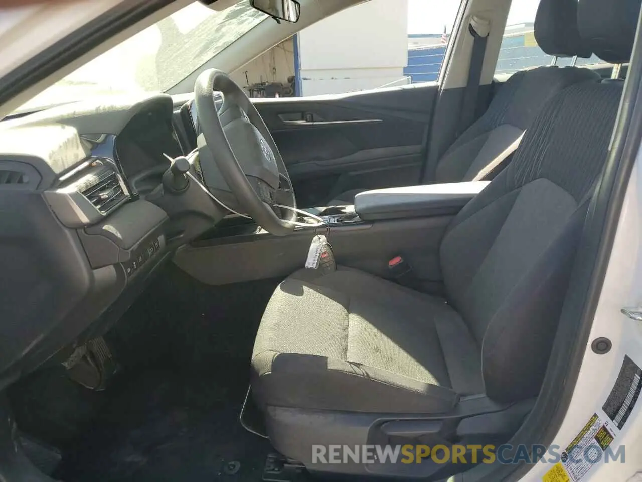 7 Photograph of a damaged car 4T1DAACK6SU525038 TOYOTA CAMRY 2025