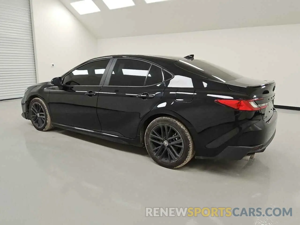 2 Photograph of a damaged car 4T1DAACK6SU542986 TOYOTA CAMRY 2025