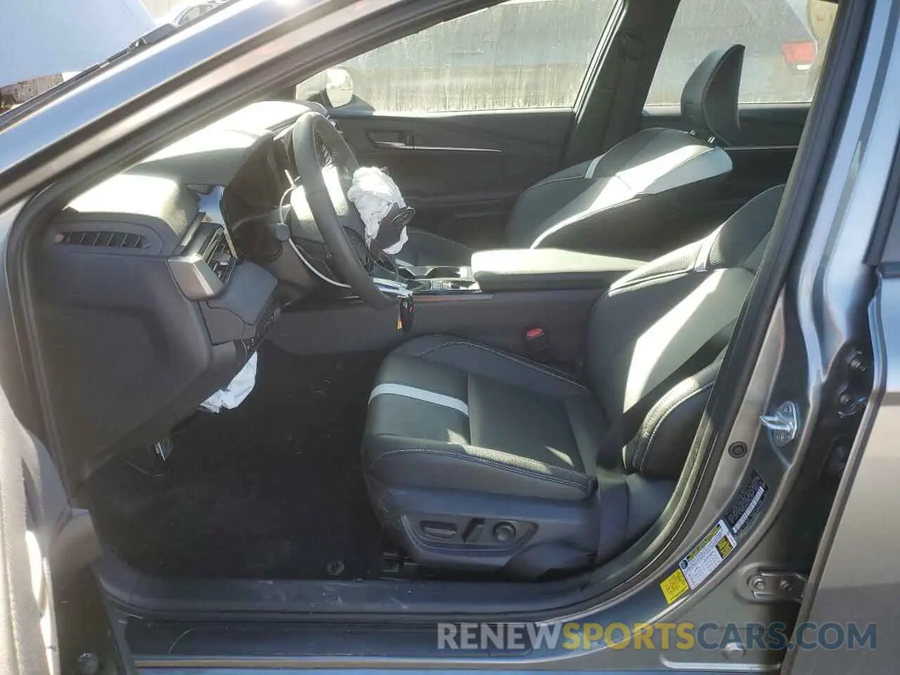 7 Photograph of a damaged car 4T1DAACK6SU548190 TOYOTA CAMRY 2025