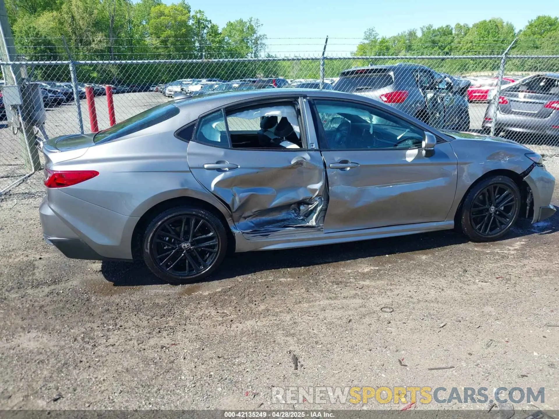 6 Photograph of a damaged car 4T1DAACK6SU557374 TOYOTA CAMRY 2025