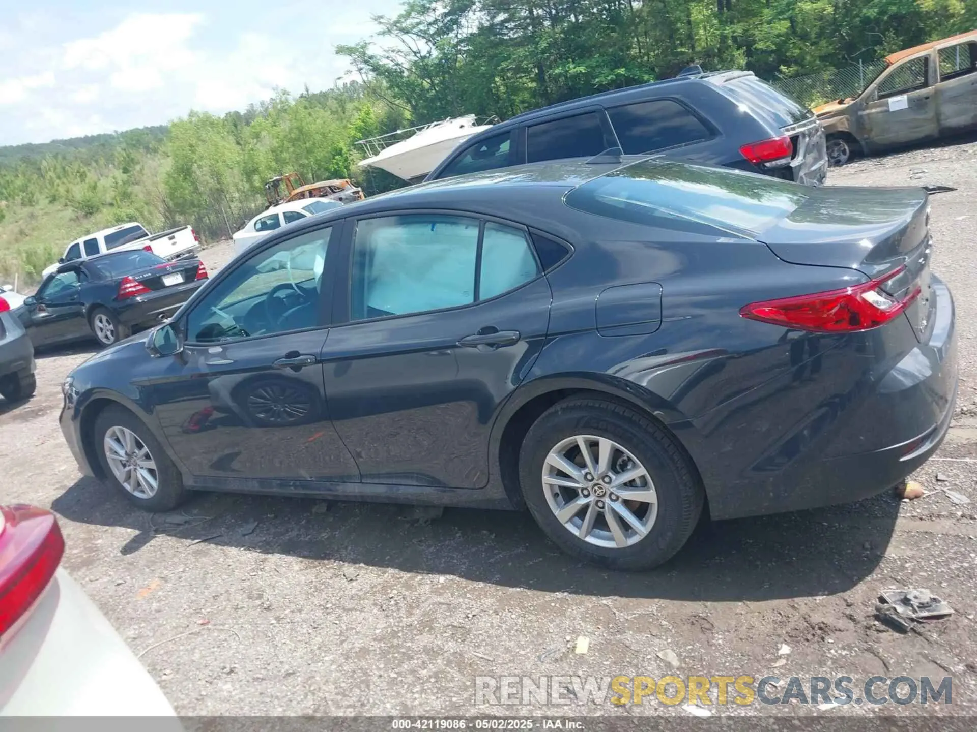 14 Photograph of a damaged car 4T1DAACK6SU584011 TOYOTA CAMRY 2025