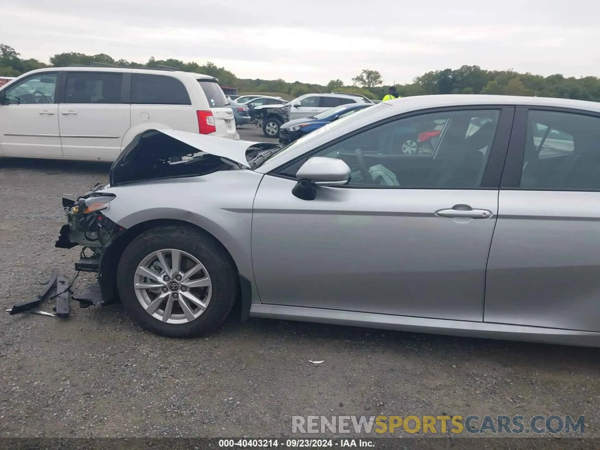15 Photograph of a damaged car 4T1DAACK7SU002840 TOYOTA CAMRY 2025