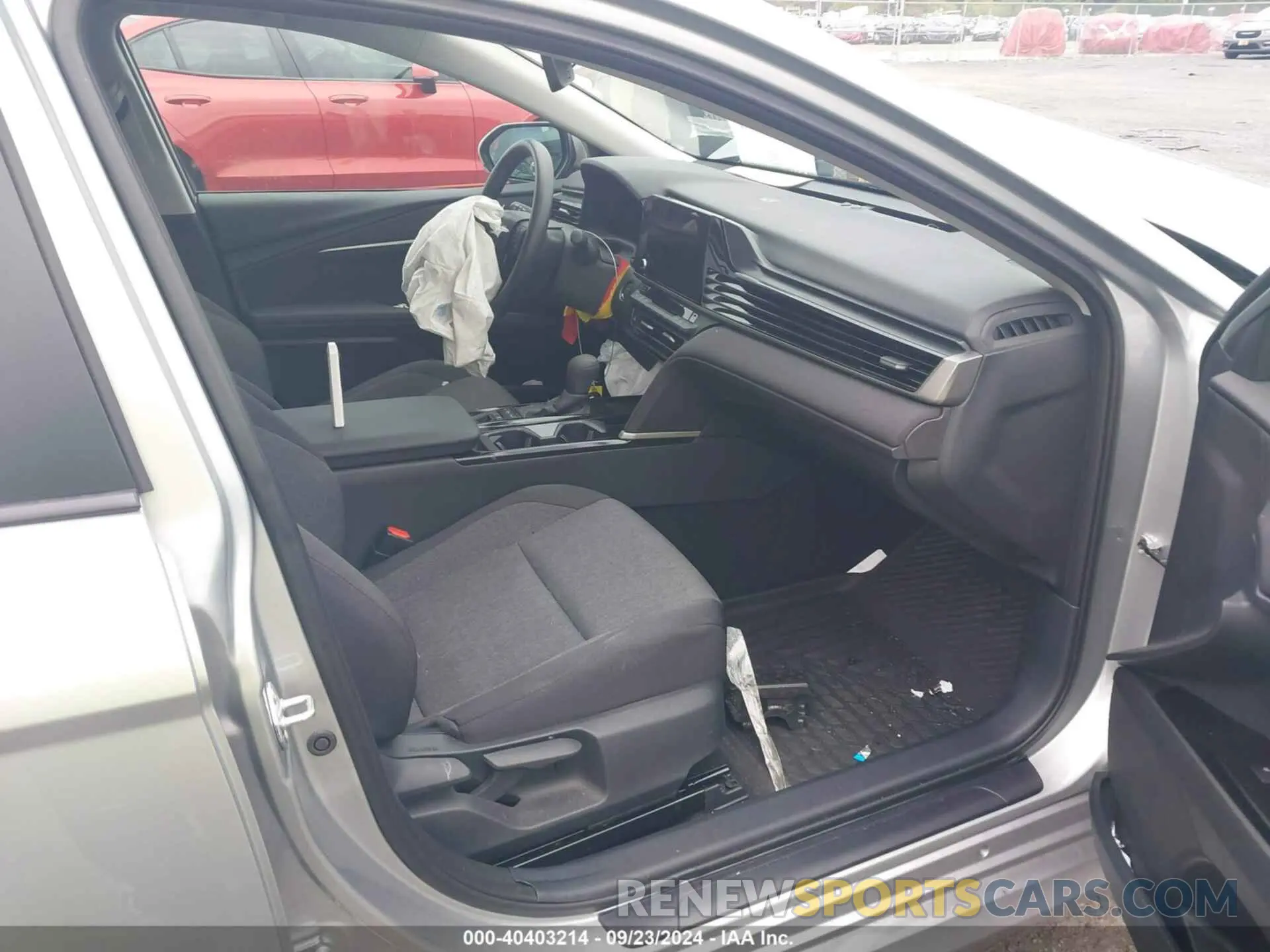 5 Photograph of a damaged car 4T1DAACK7SU002840 TOYOTA CAMRY 2025