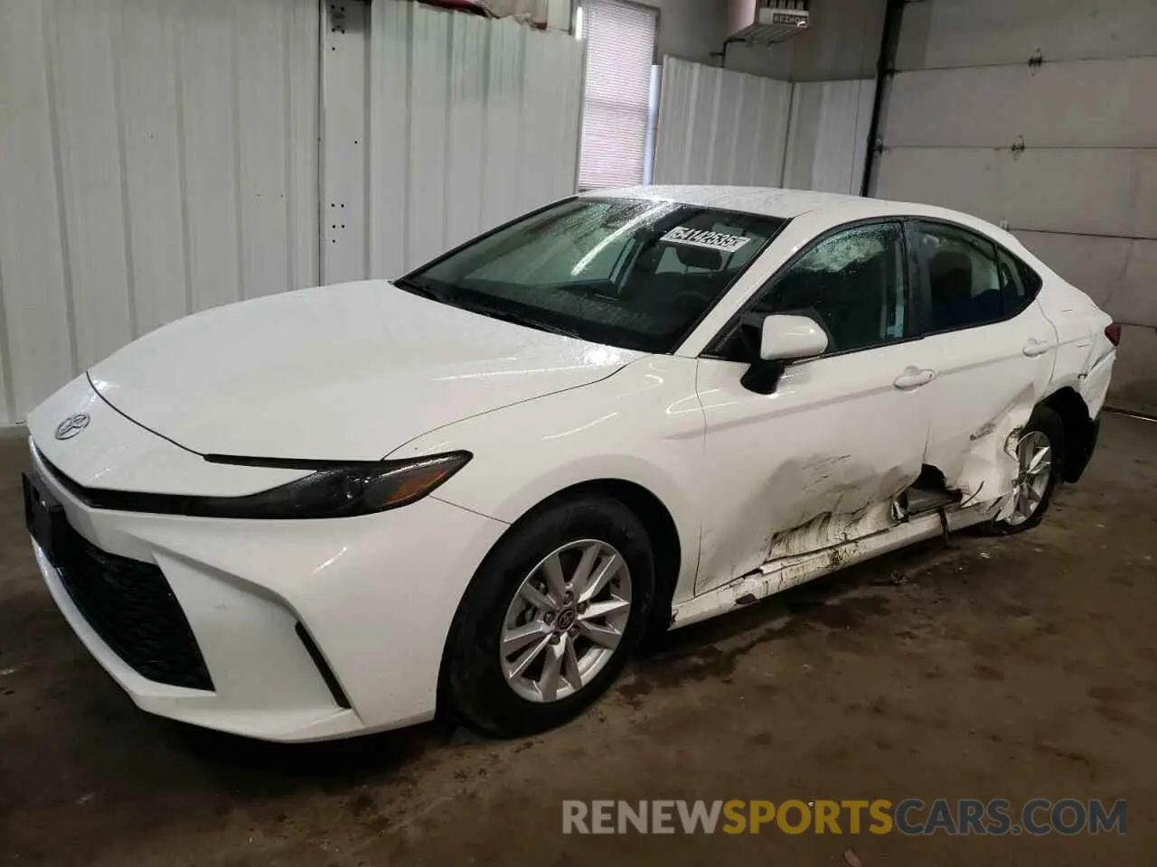 1 Photograph of a damaged car 4T1DAACK7SU033988 TOYOTA CAMRY 2025