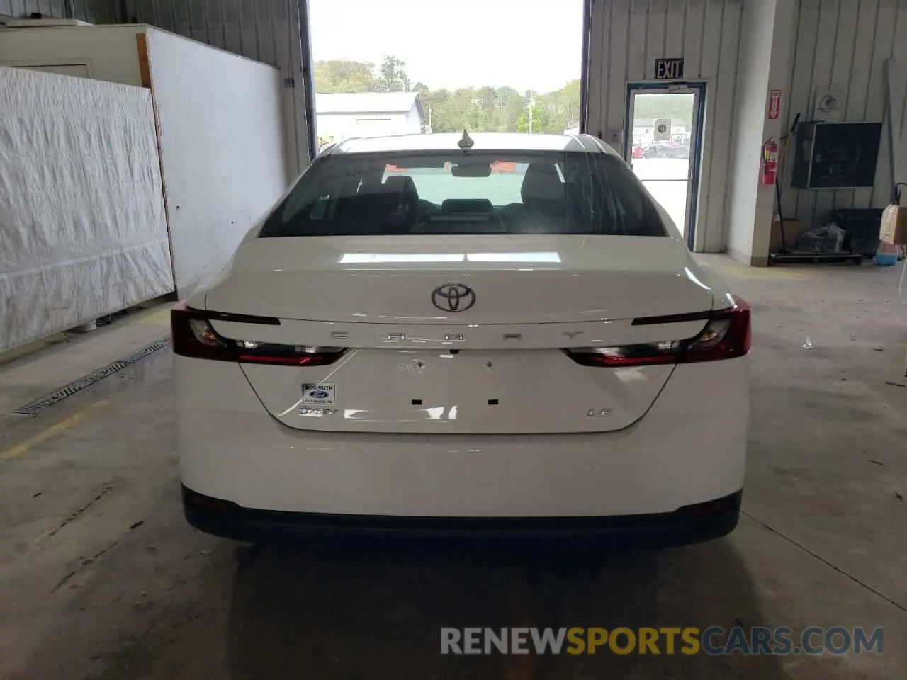 6 Photograph of a damaged car 4T1DAACK7SU046949 TOYOTA CAMRY 2025