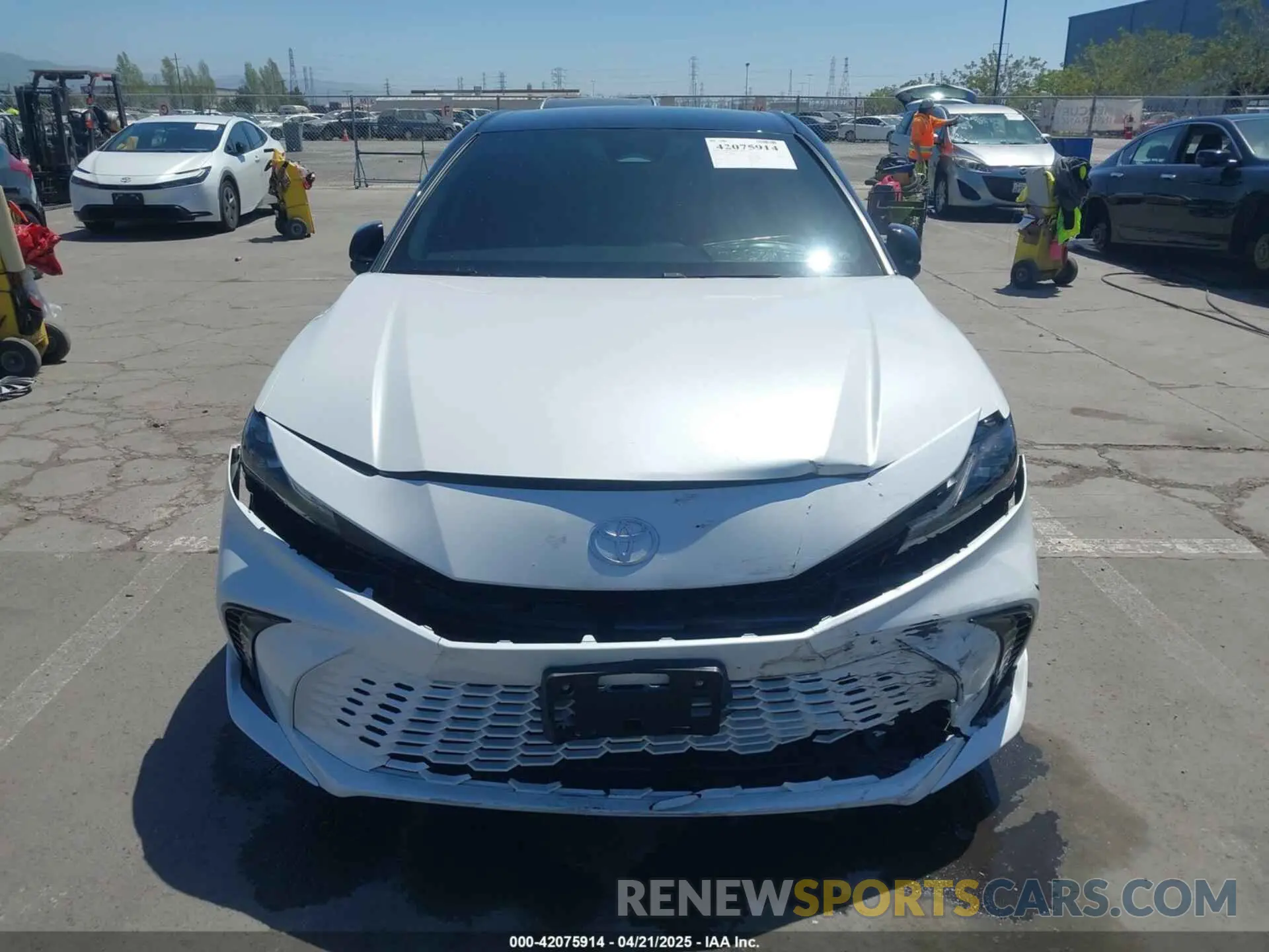 12 Photograph of a damaged car 4T1DAACK7SU058809 TOYOTA CAMRY 2025