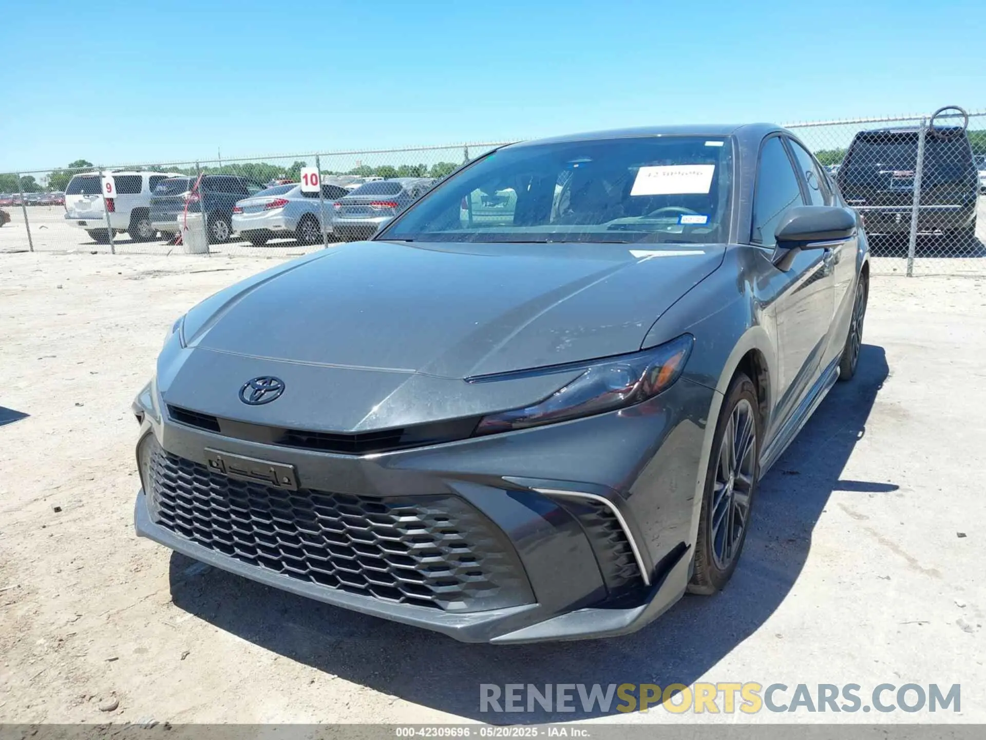 2 Photograph of a damaged car 4T1DAACK7SU109550 TOYOTA CAMRY 2025