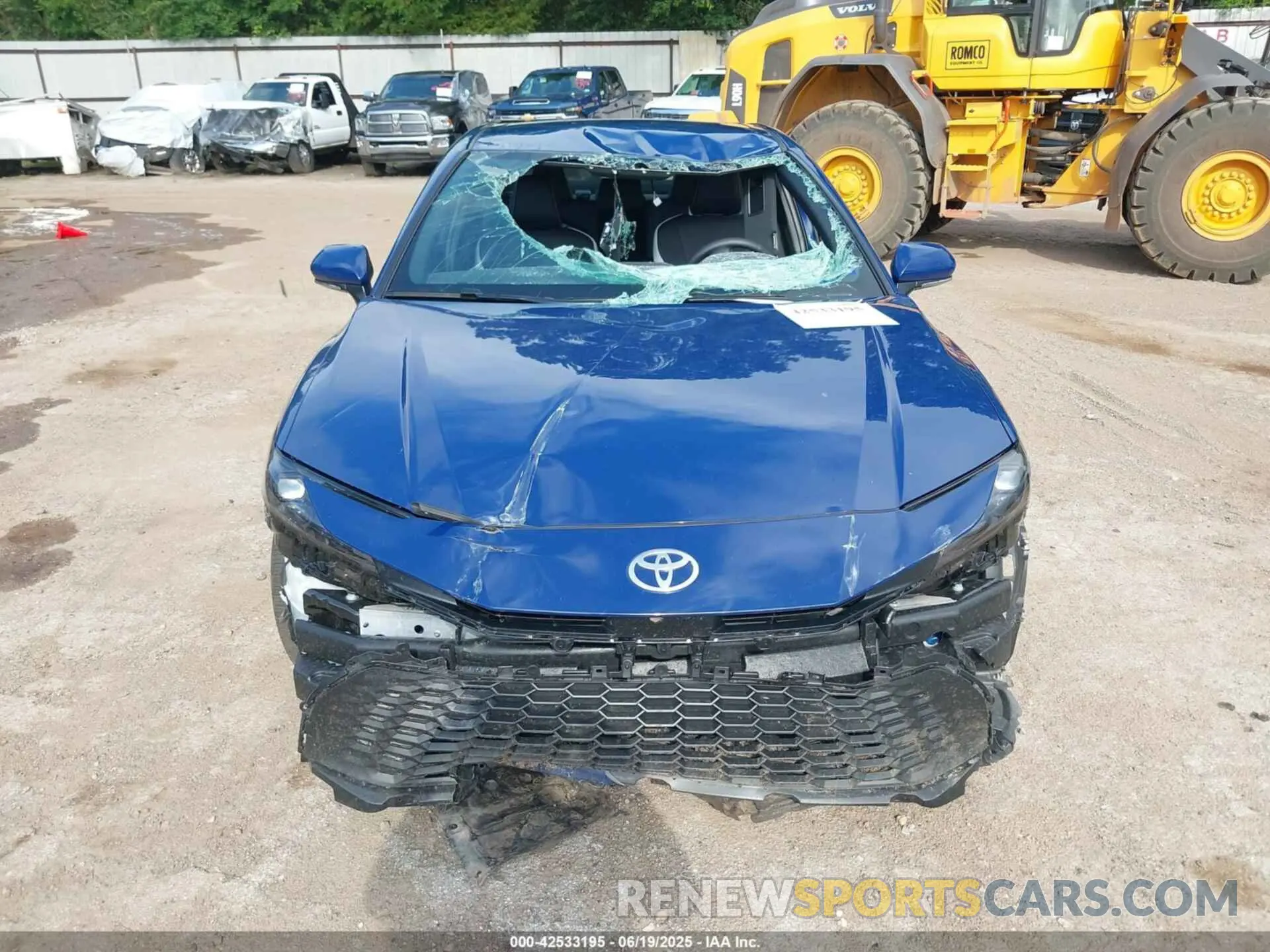 13 Photograph of a damaged car 4T1DAACK7SU133914 TOYOTA CAMRY 2025