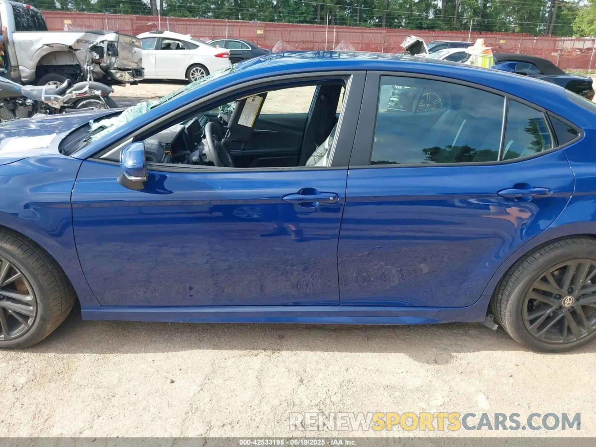 15 Photograph of a damaged car 4T1DAACK7SU133914 TOYOTA CAMRY 2025
