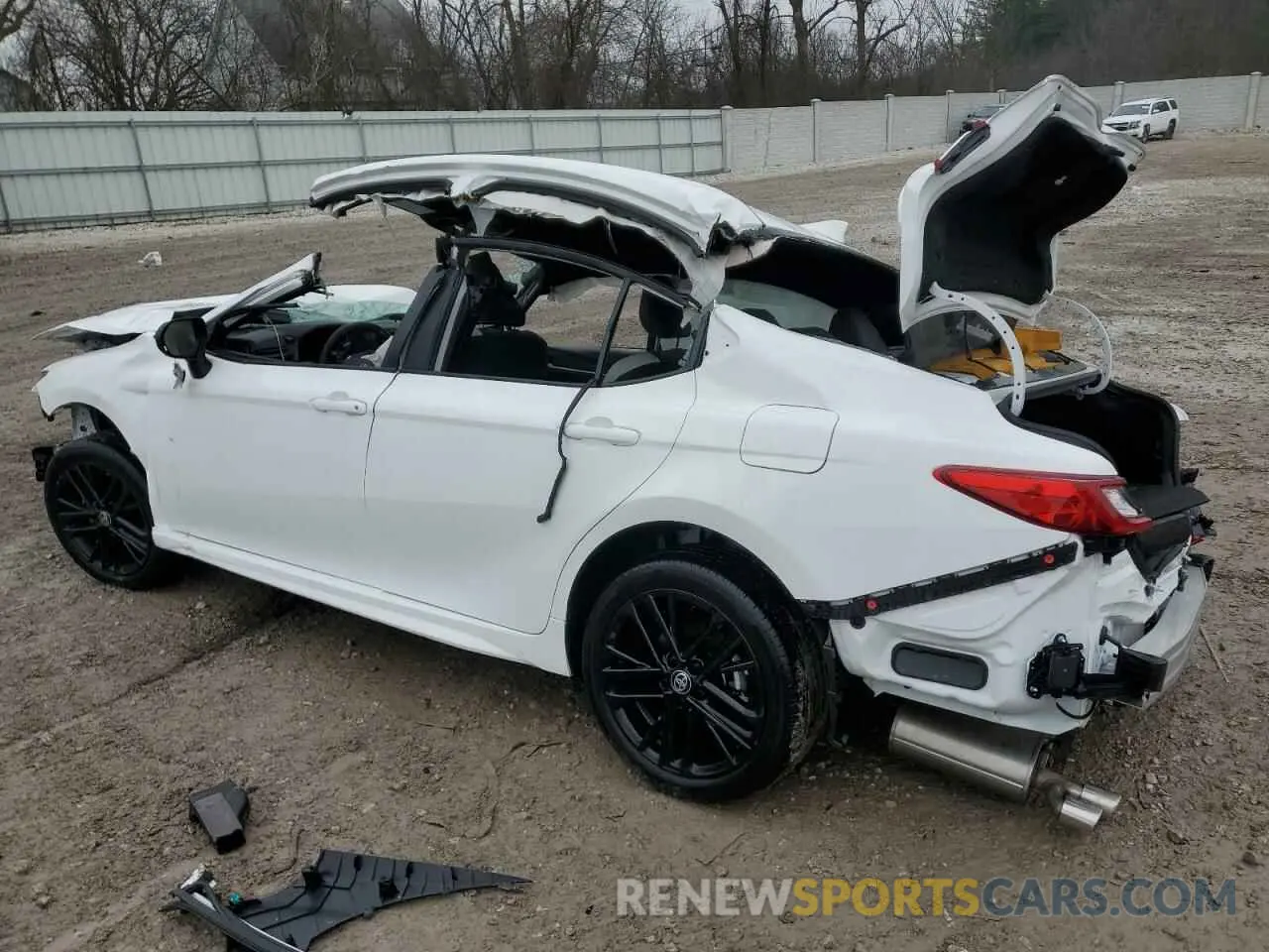 2 Photograph of a damaged car 4T1DAACK7SU504876 TOYOTA CAMRY 2025