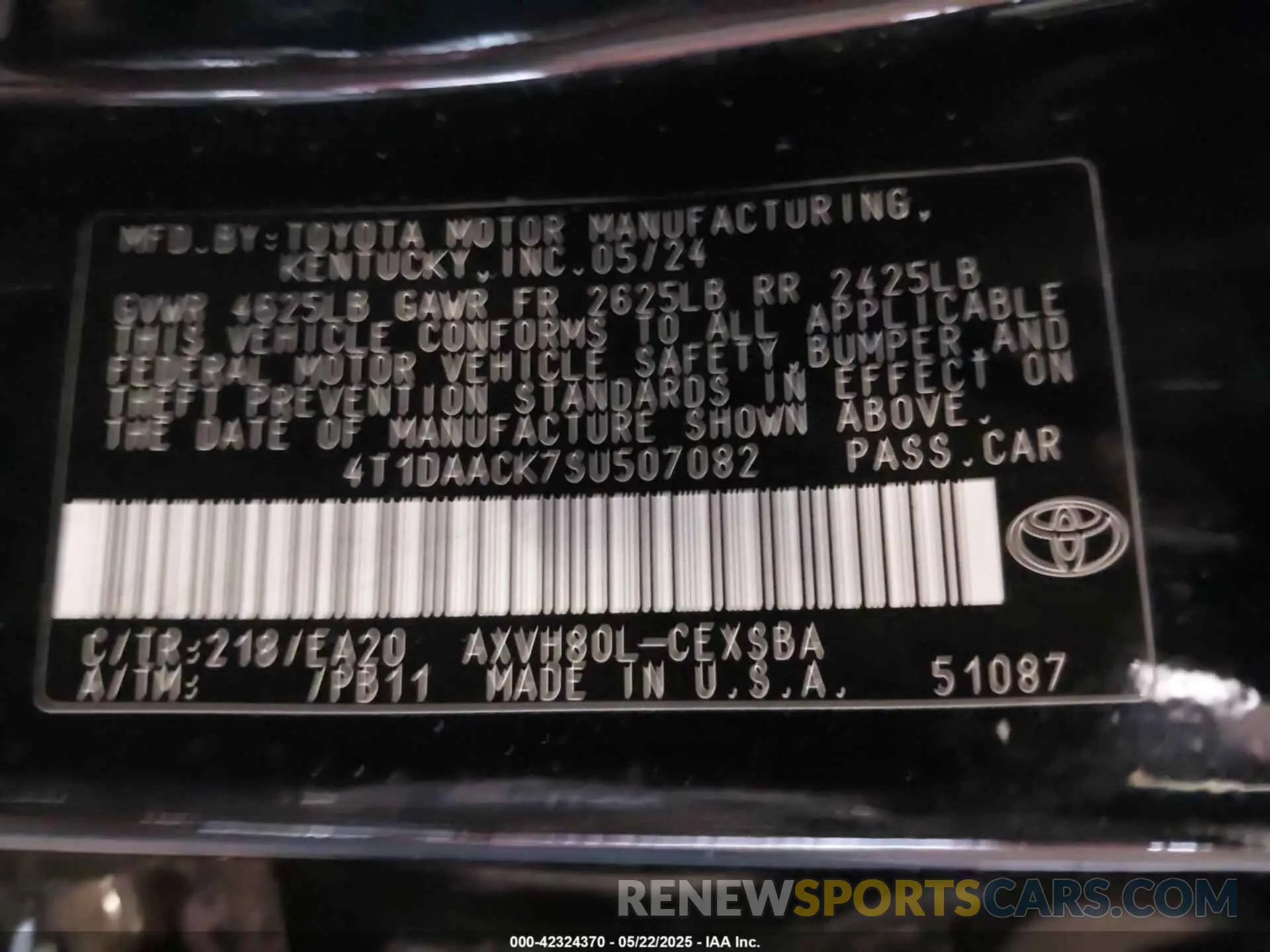 9 Photograph of a damaged car 4T1DAACK7SU507082 TOYOTA CAMRY 2025