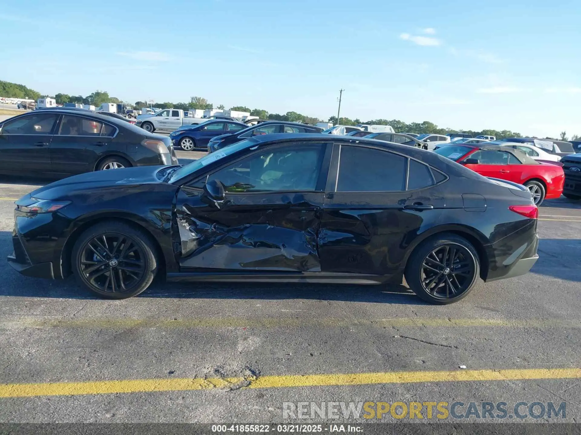 14 Photograph of a damaged car 4T1DAACK7SU507888 TOYOTA CAMRY 2025