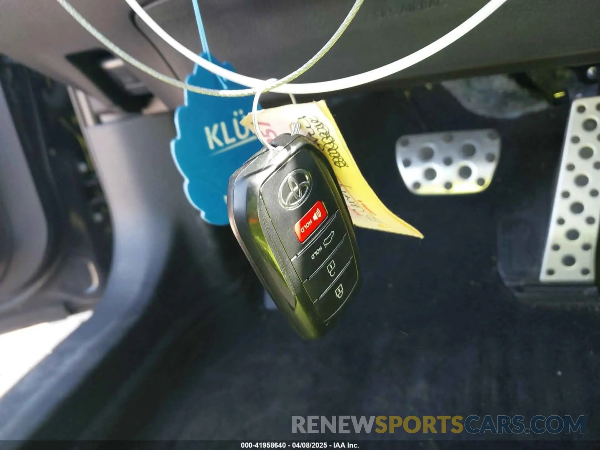 11 Photograph of a damaged car 4T1DAACK7SU520799 TOYOTA CAMRY 2025