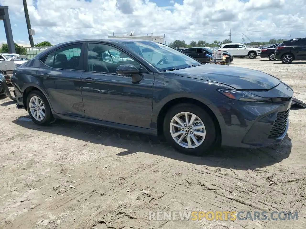 4 Photograph of a damaged car 4T1DAACK7SU556332 TOYOTA CAMRY 2025