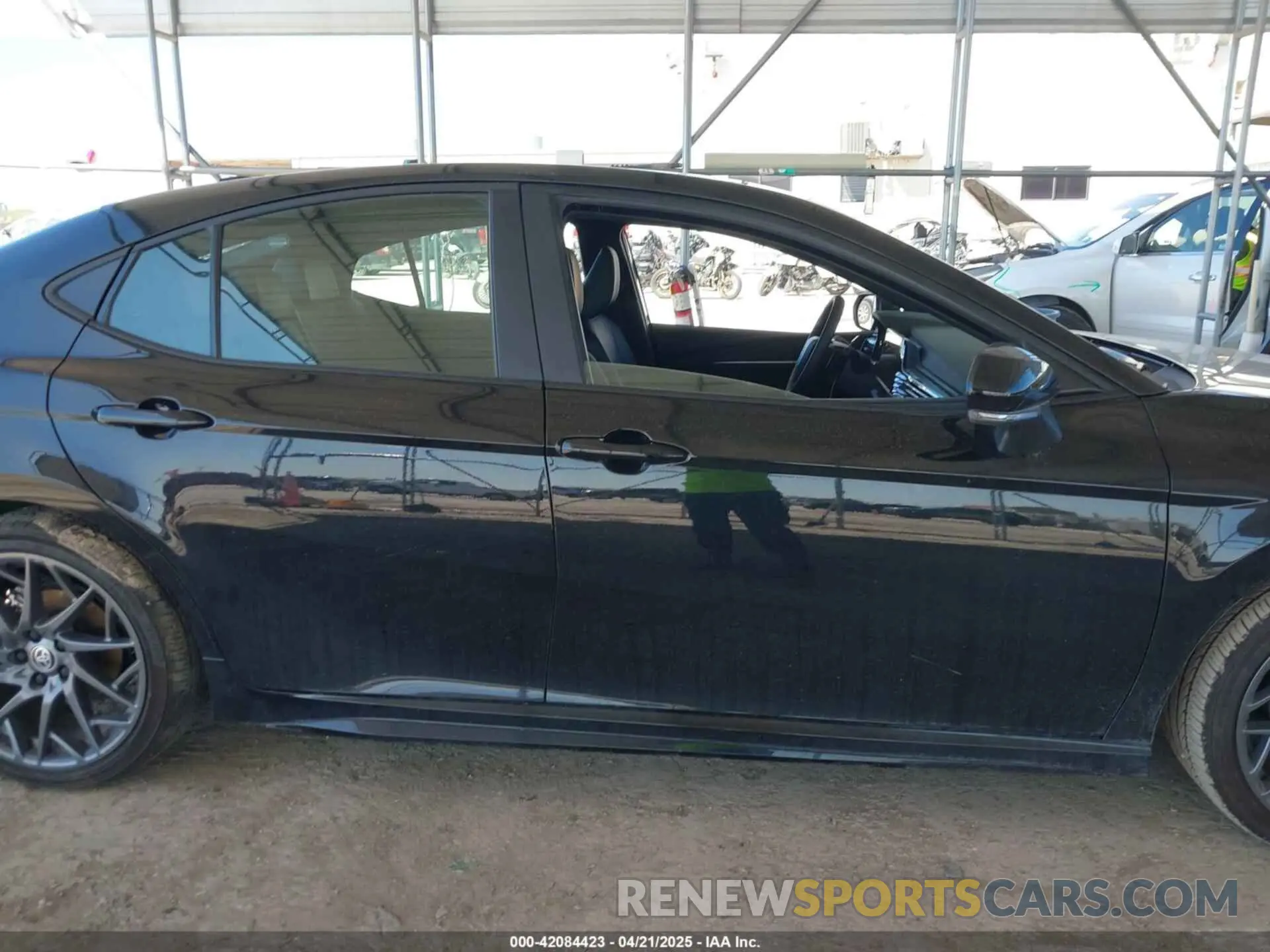 13 Photograph of a damaged car 4T1DAACK7SU563037 TOYOTA CAMRY 2025