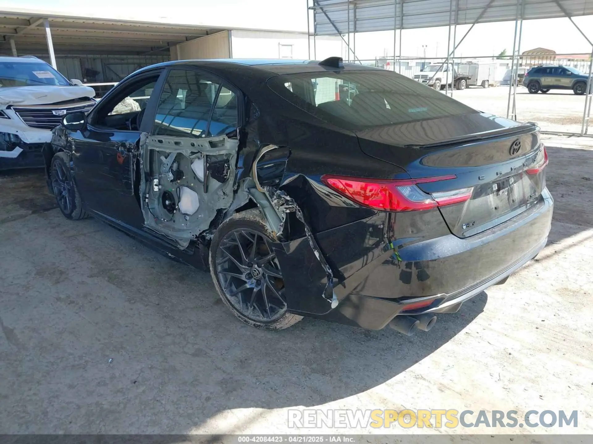 3 Photograph of a damaged car 4T1DAACK7SU563037 TOYOTA CAMRY 2025