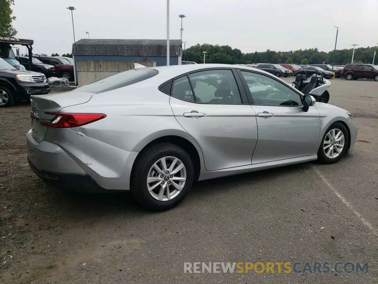 3 Photograph of a damaged car 4T1DAACK8SU006587 TOYOTA CAMRY 2025