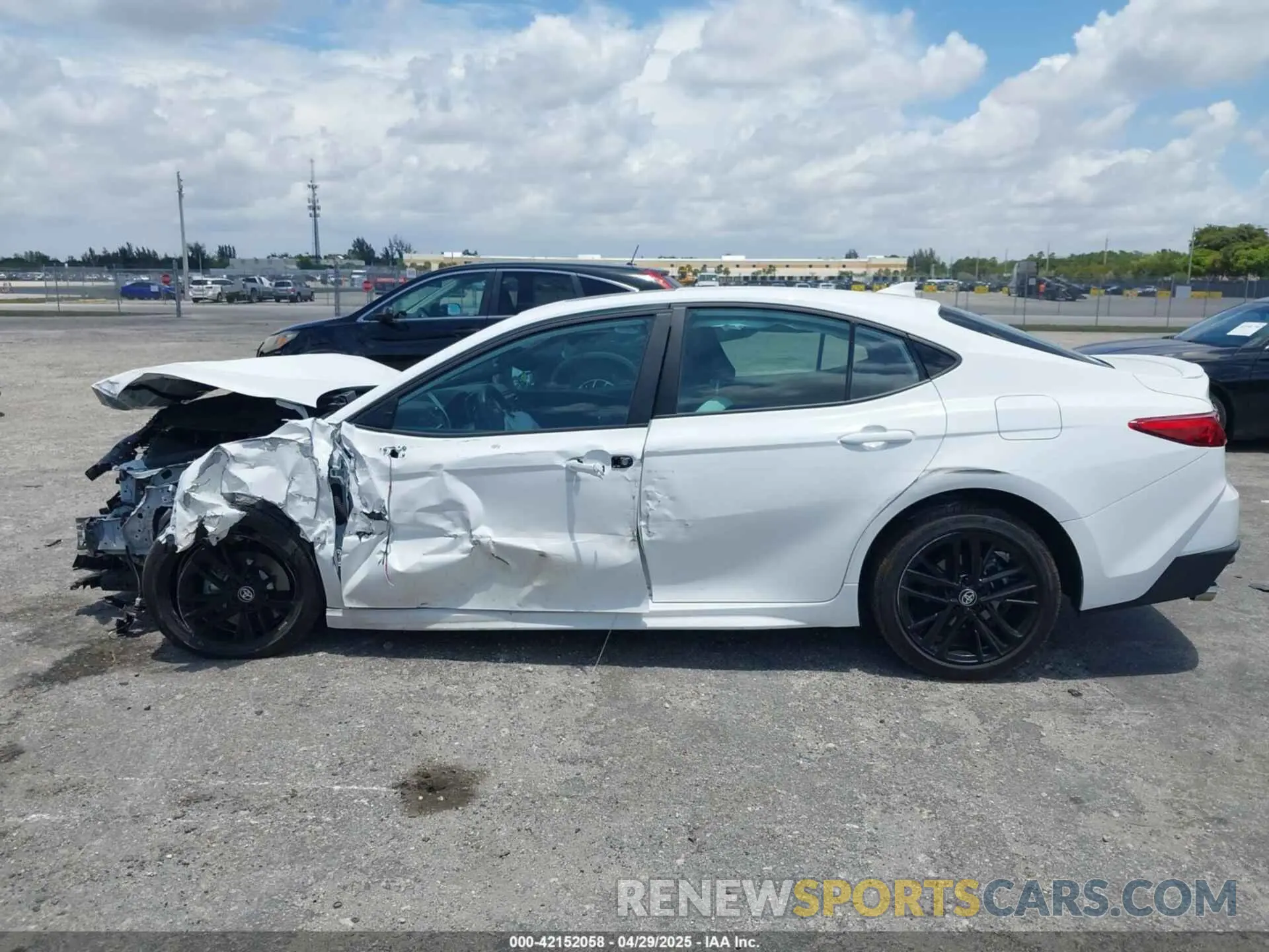 15 Photograph of a damaged car 4T1DAACK8SU008033 TOYOTA CAMRY 2025