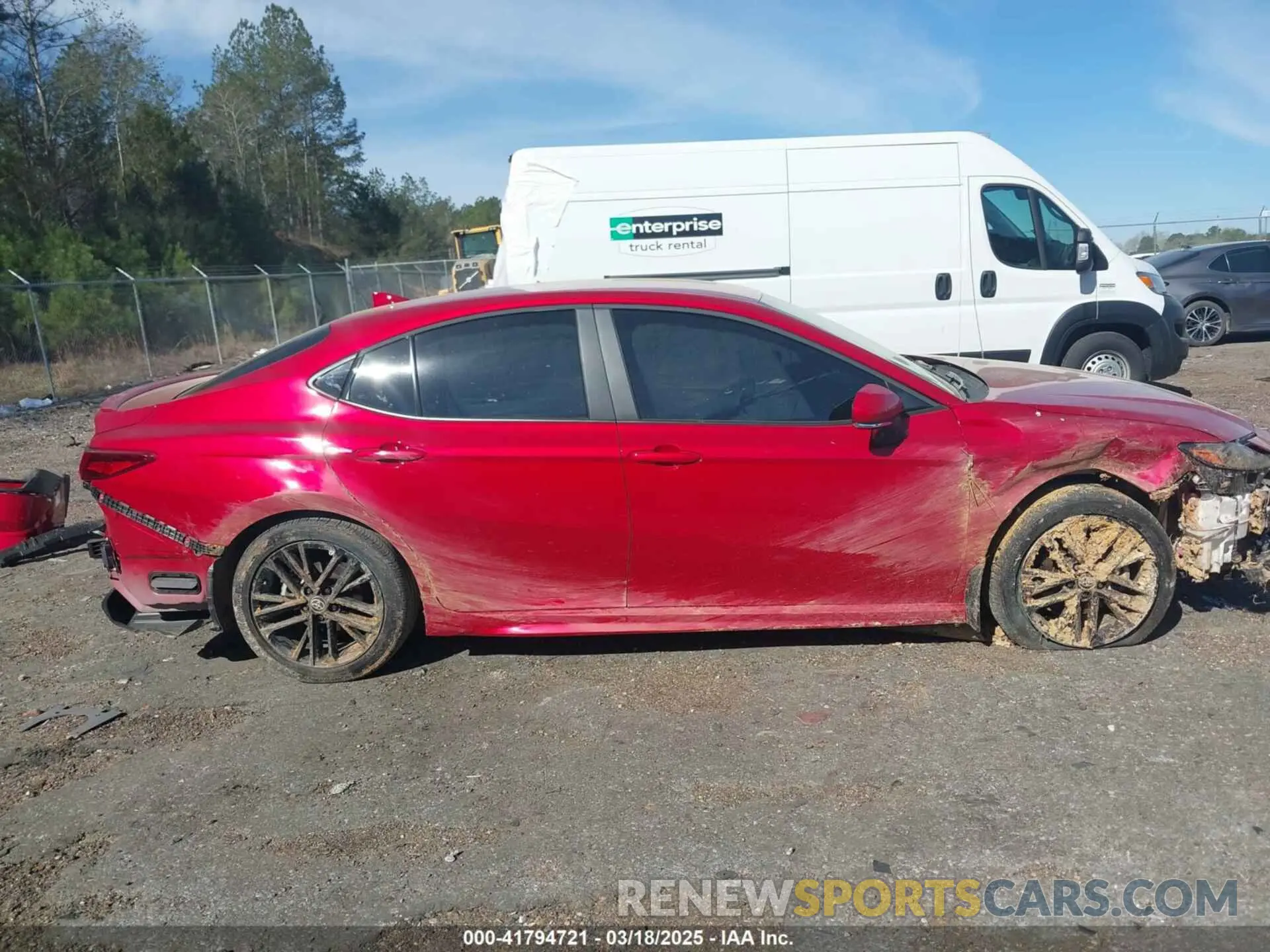 14 Photograph of a damaged car 4T1DAACK8SU010686 TOYOTA CAMRY 2025