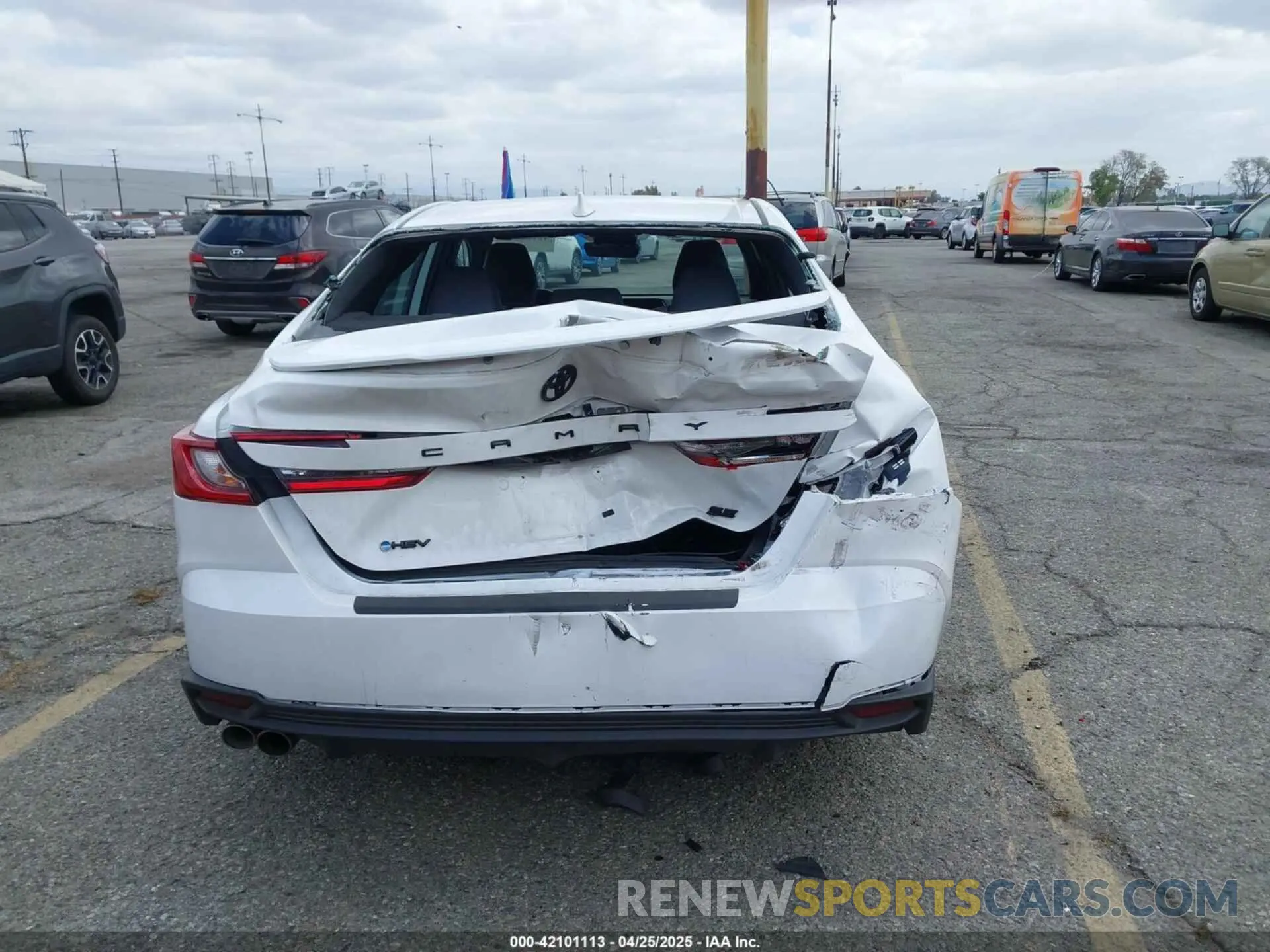 16 Photograph of a damaged car 4T1DAACK8SU030954 TOYOTA CAMRY 2025