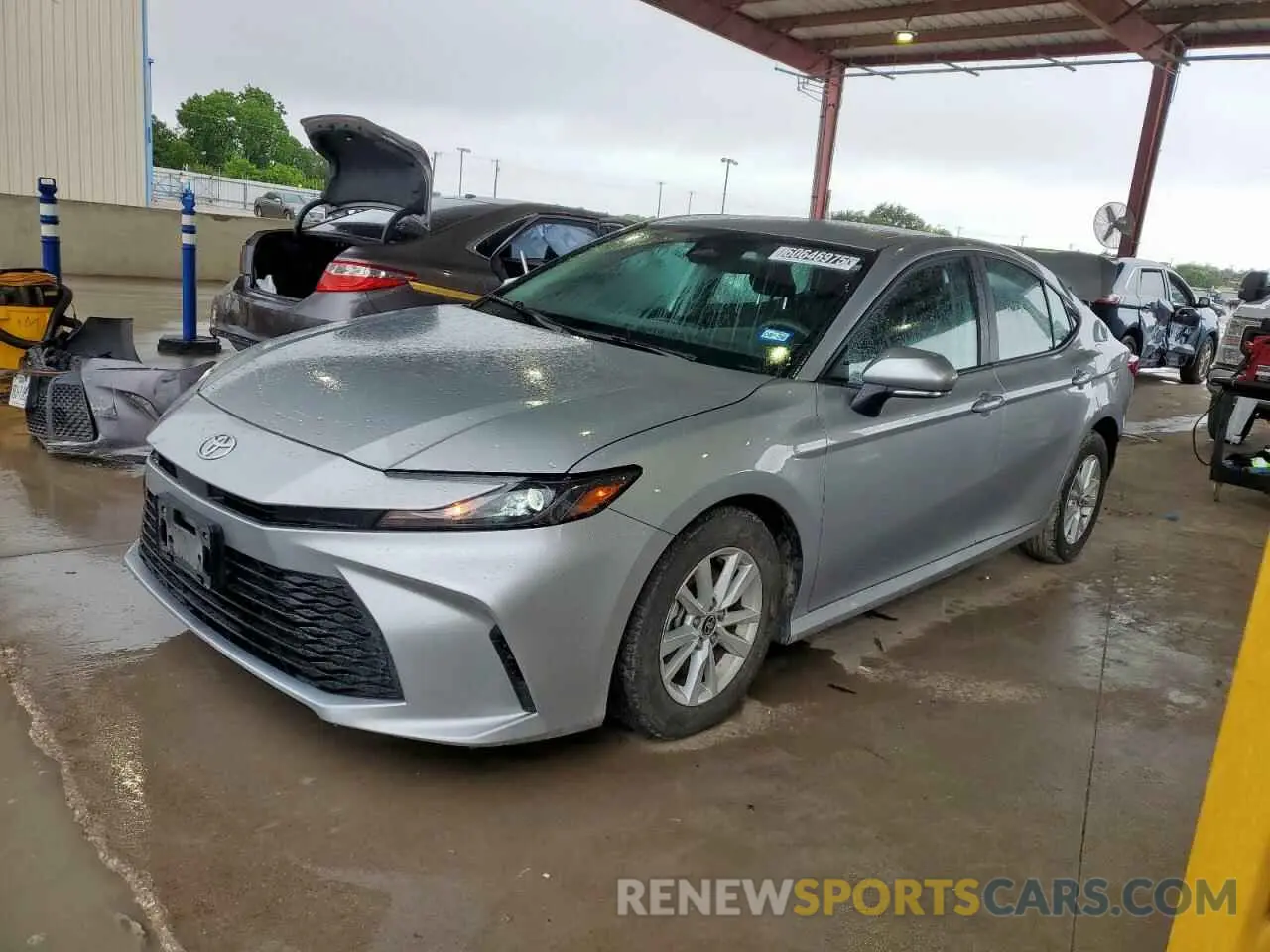 1 Photograph of a damaged car 4T1DAACK8SU056325 TOYOTA CAMRY 2025