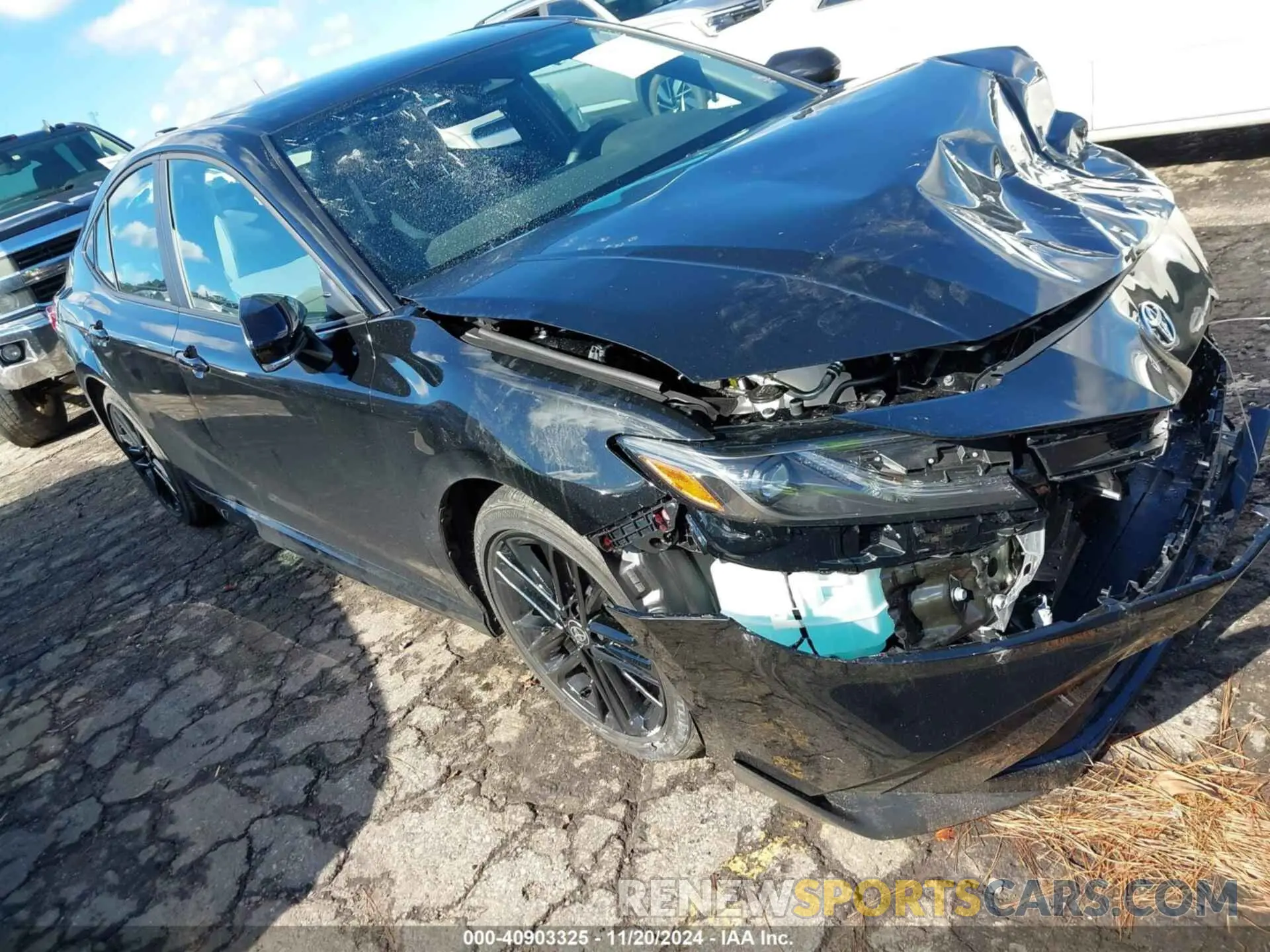 1 Photograph of a damaged car 4T1DAACK8SU070533 TOYOTA CAMRY 2025